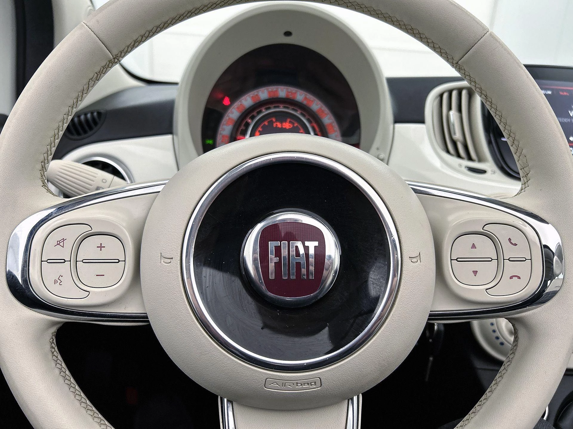 Fiat-500C-image-32