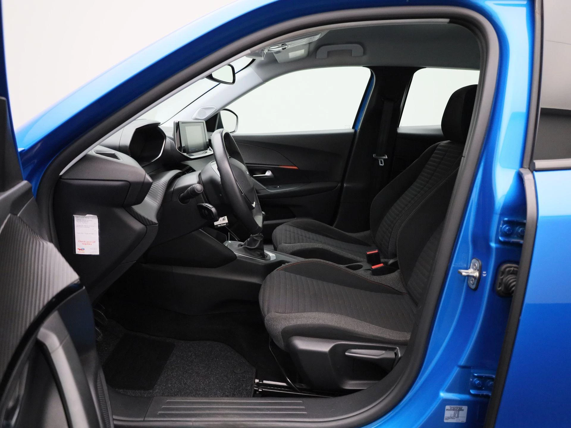 Peugeot-2008-image-8