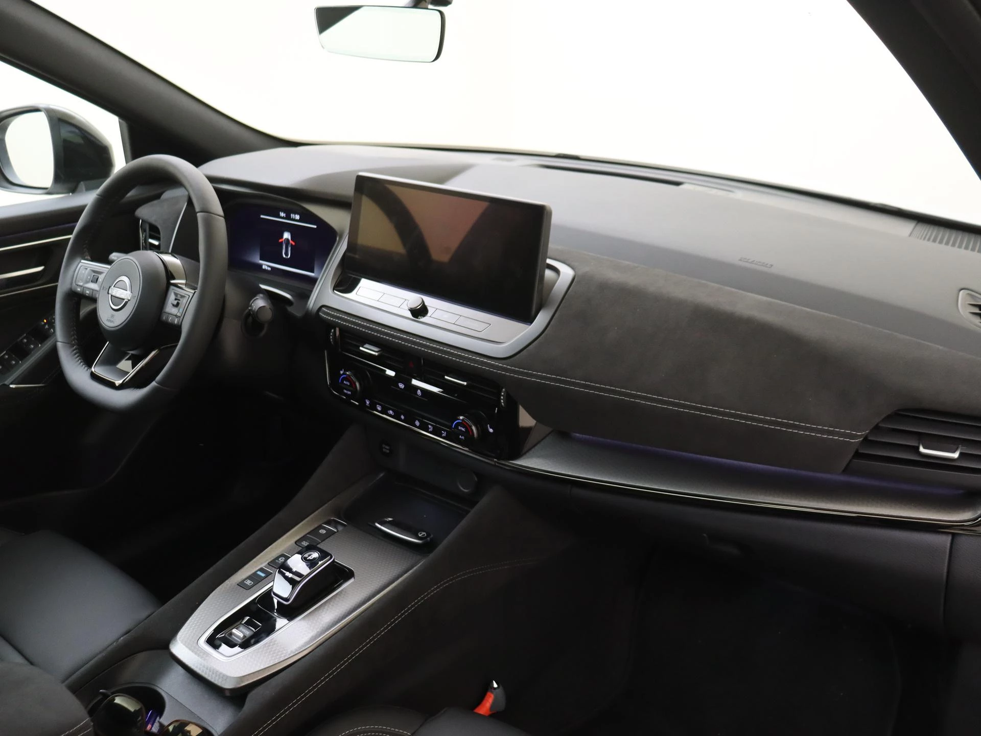 Nissan-QASHQAI-image-4