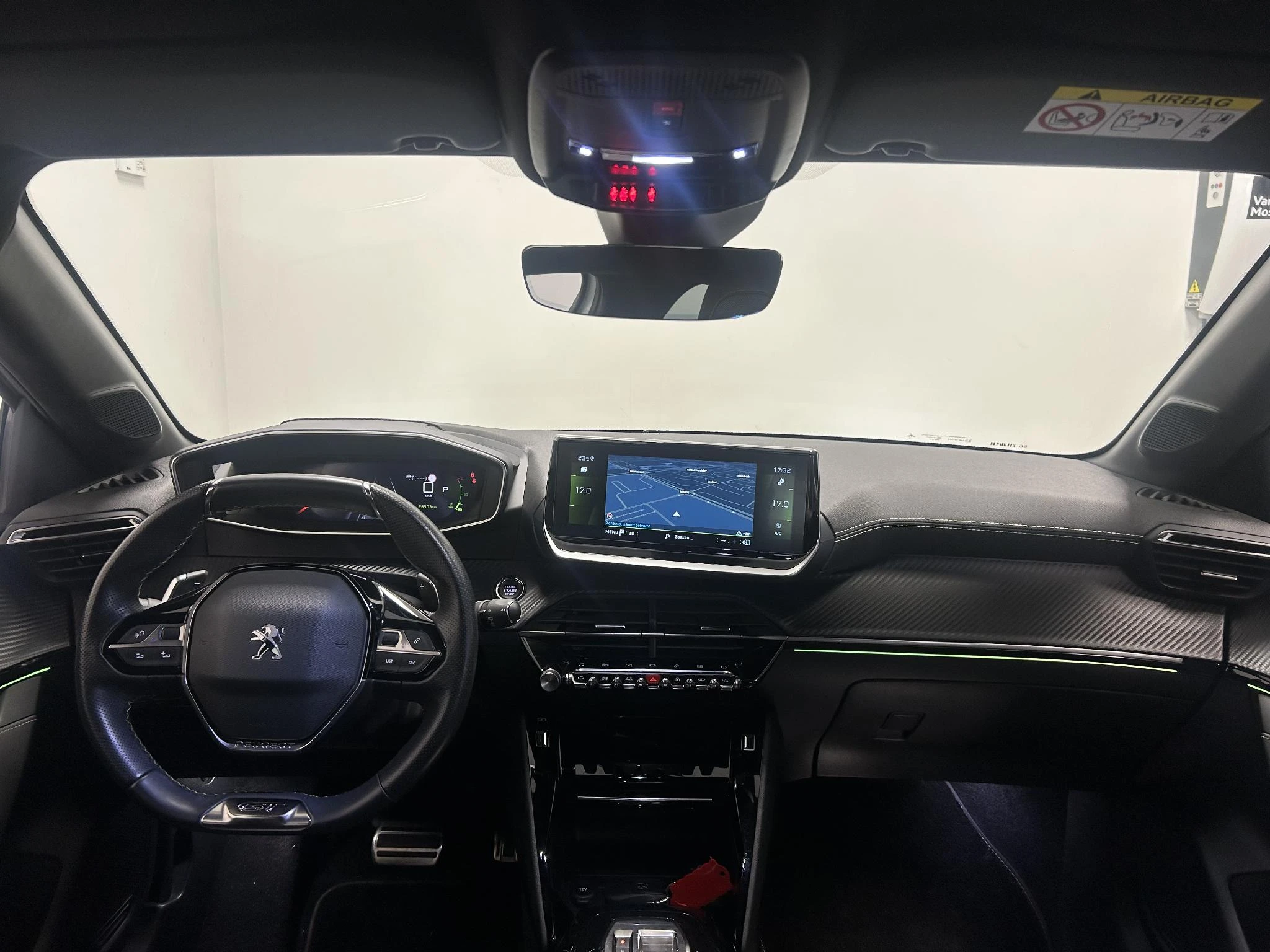 Peugeot-208-image-14