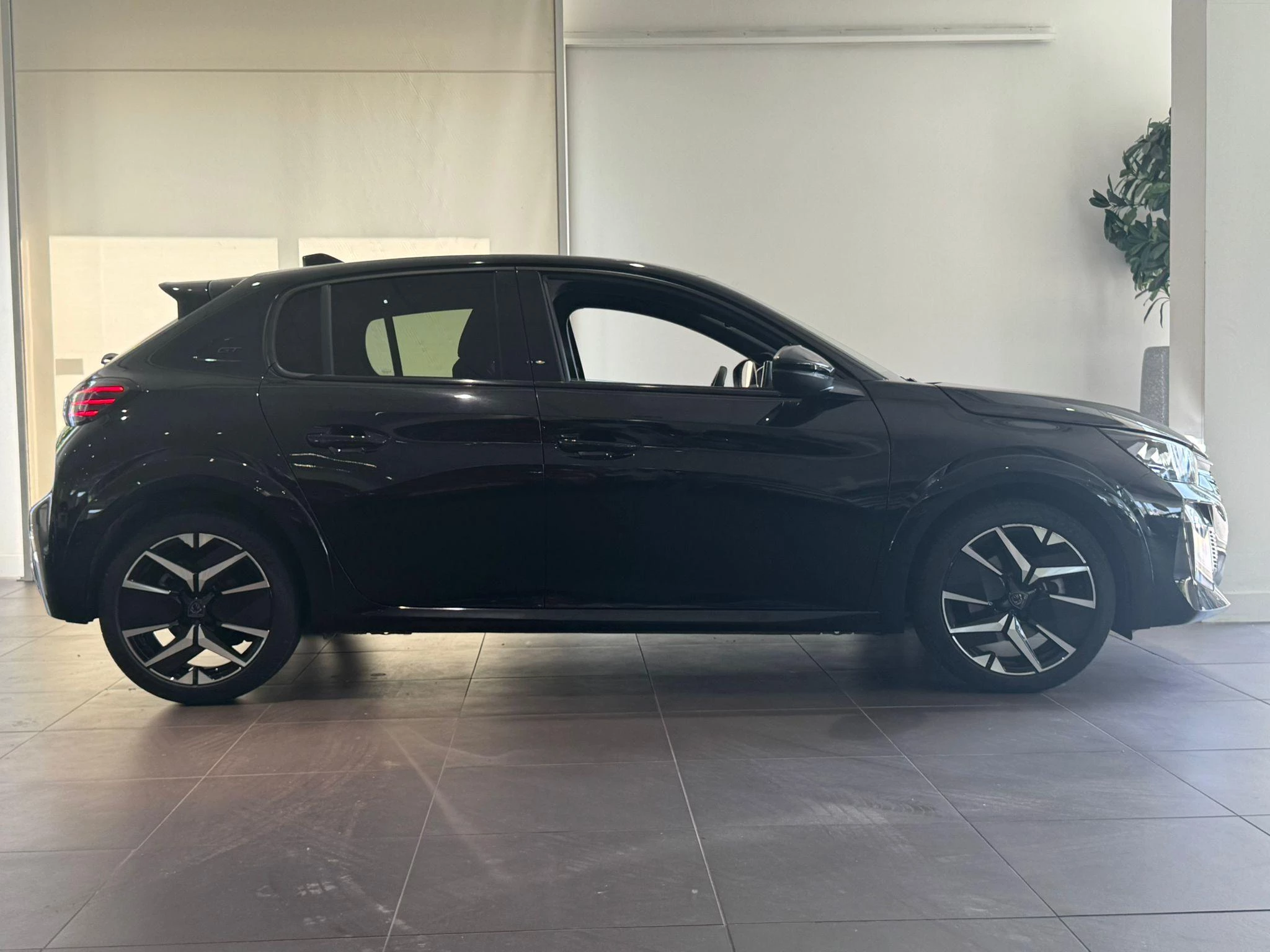 Peugeot-208-image-5