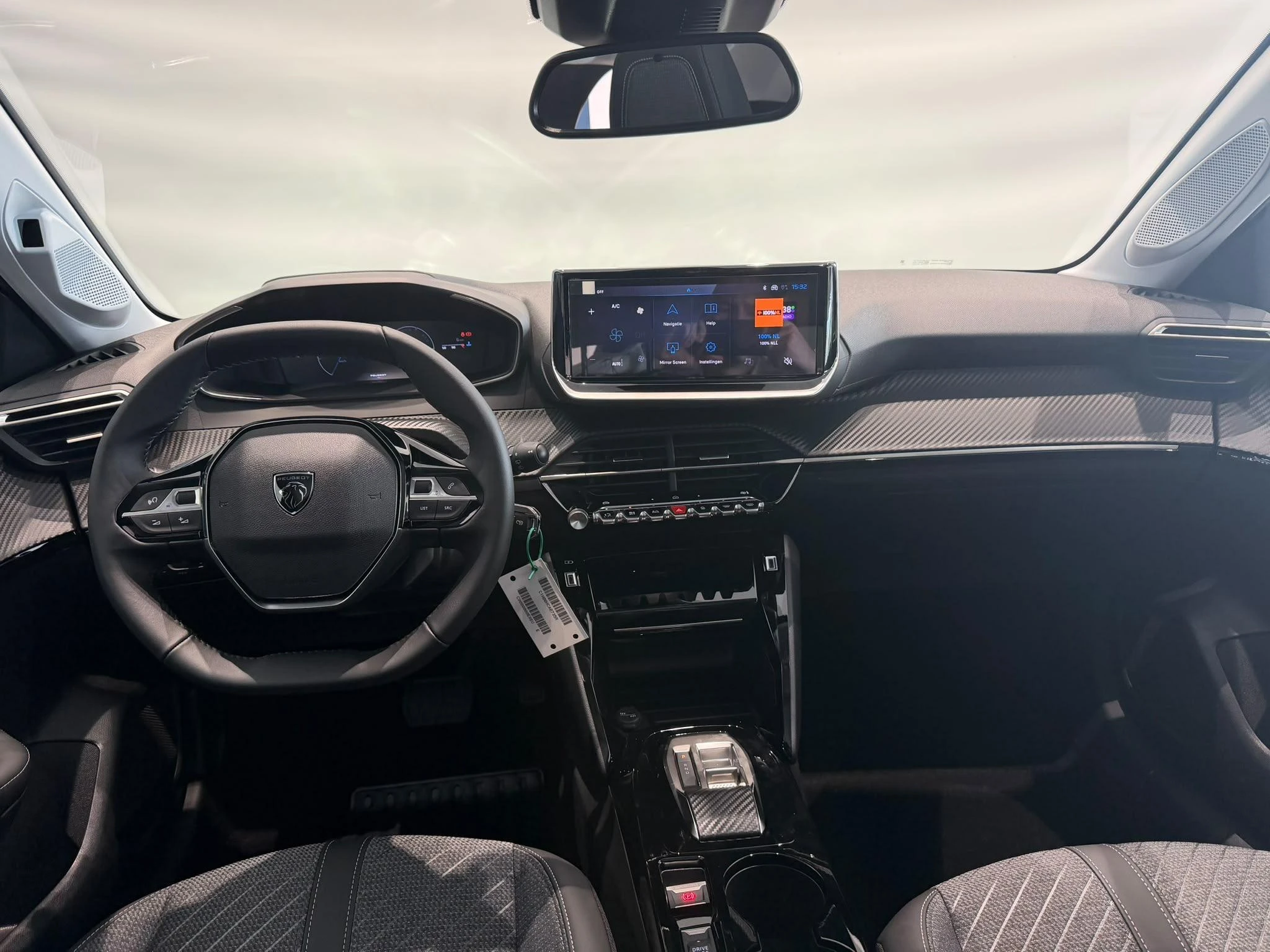 Peugeot-208-image-5