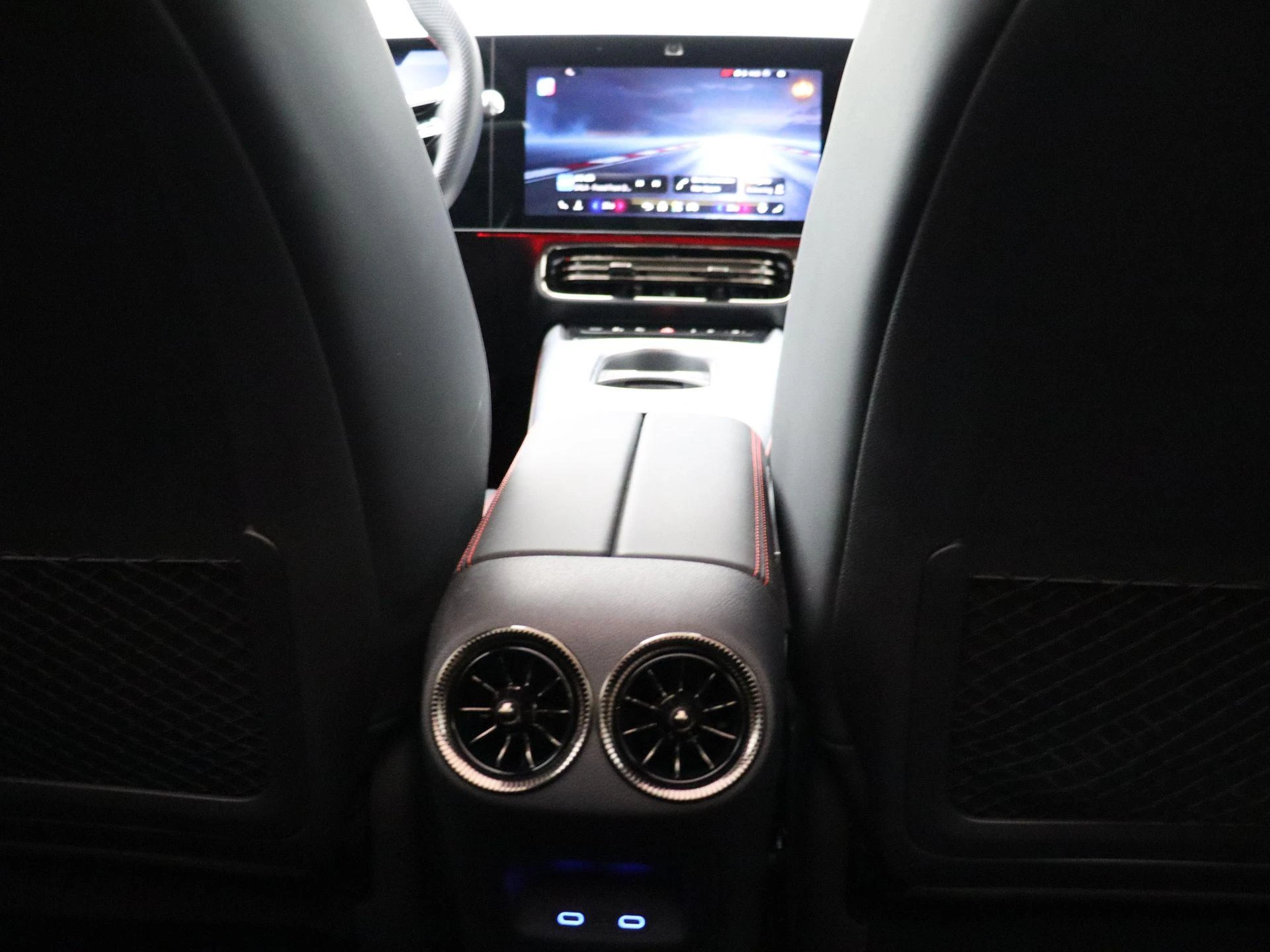 Mercedes-Benz-CLA-image-22