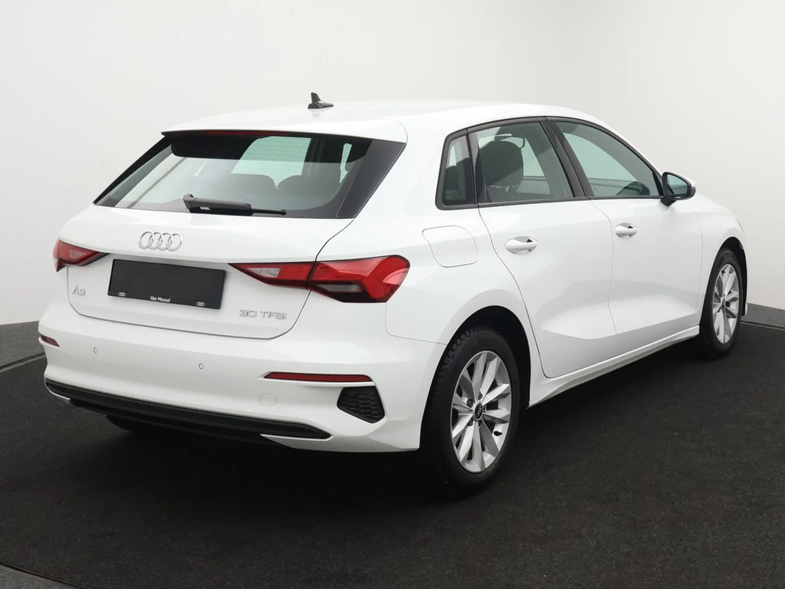 Audi A3 Sportback 30TFSI Business Edition Attraction 110PK *AUTOMAAT*CRUISE*KEYLESS GO*VIRTUAL COCKPIT*APP-C
