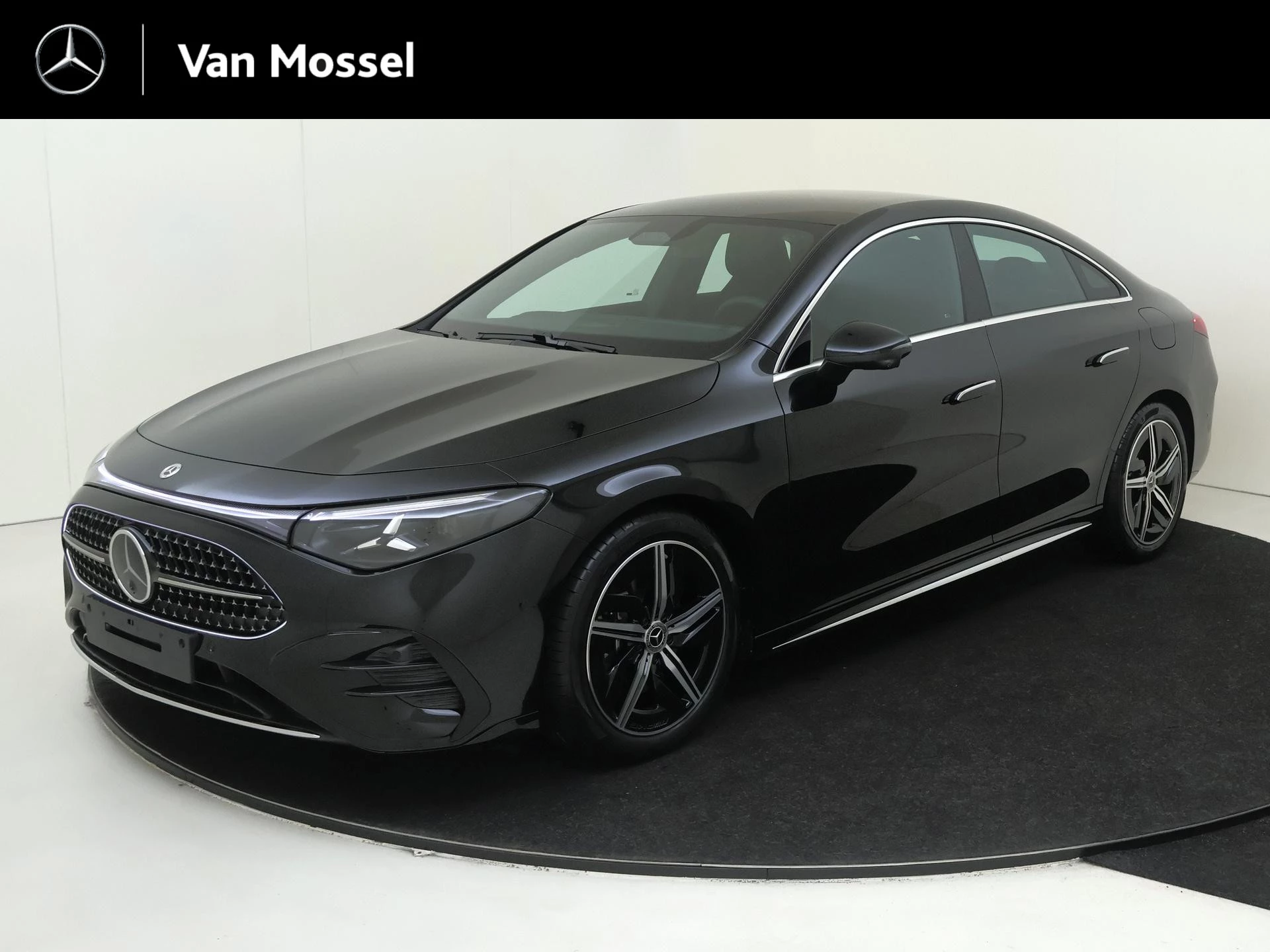 Mercedes-Benz-CLA-image-0