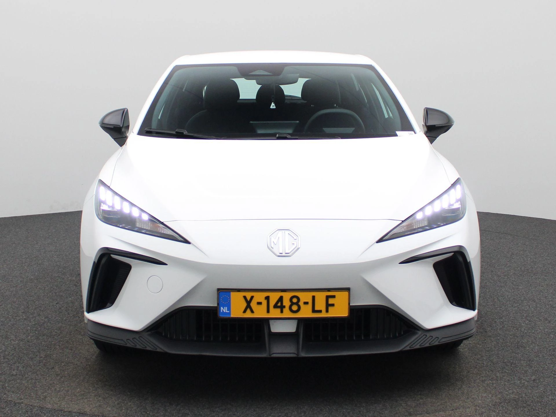 MG-MG4 EV-image-2