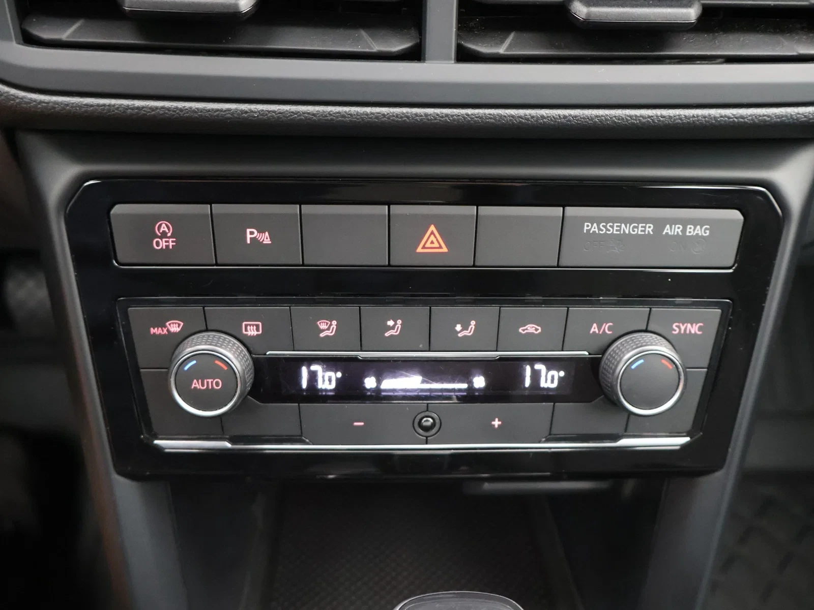 Volkswagen T-Cross T-Cross Life 1.0TSI 115PK *AUTOMAAT*CAMERA*ACC*PDC*APP-CONNECT*...*