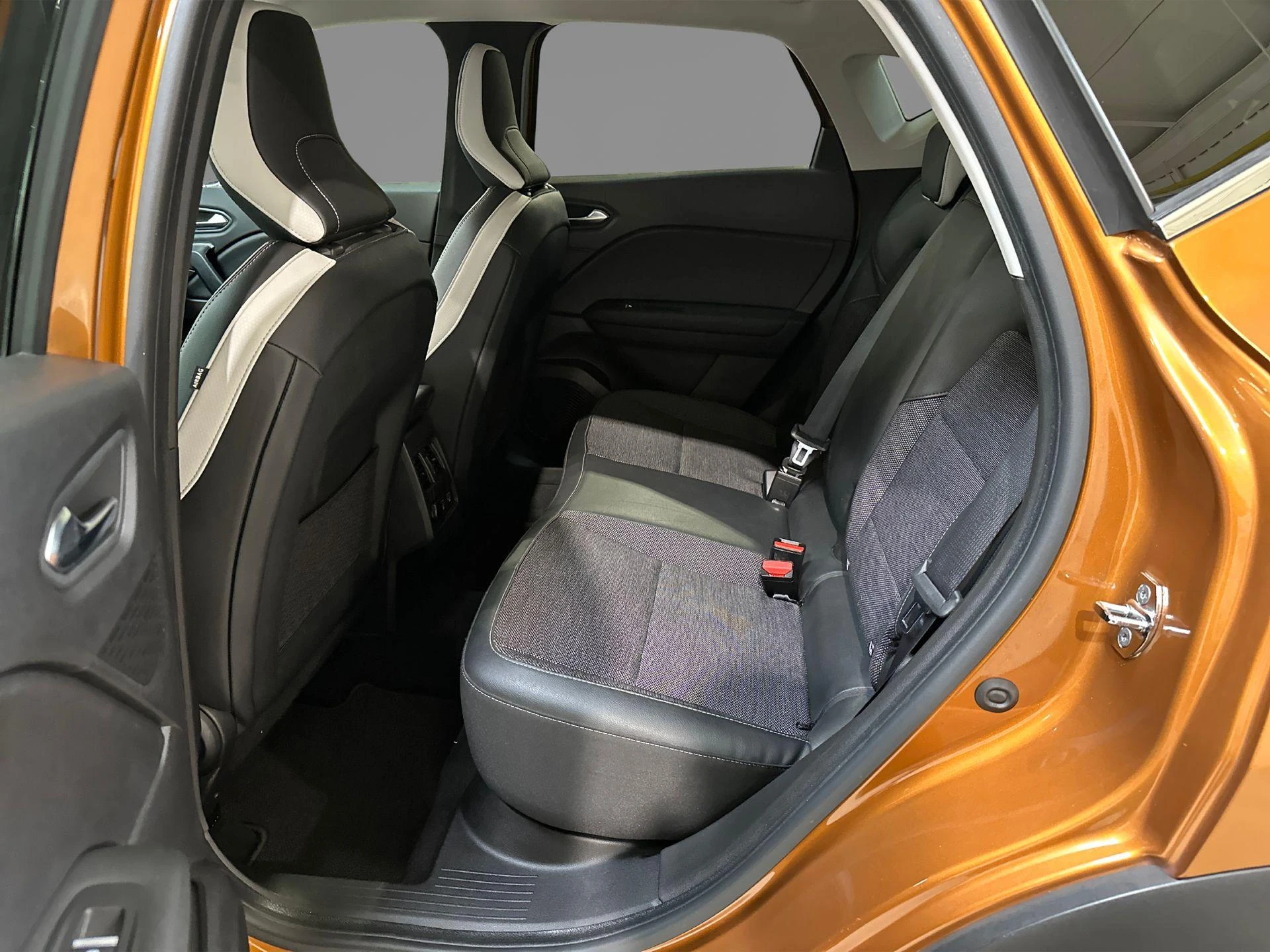 Renault-Captur-image-8