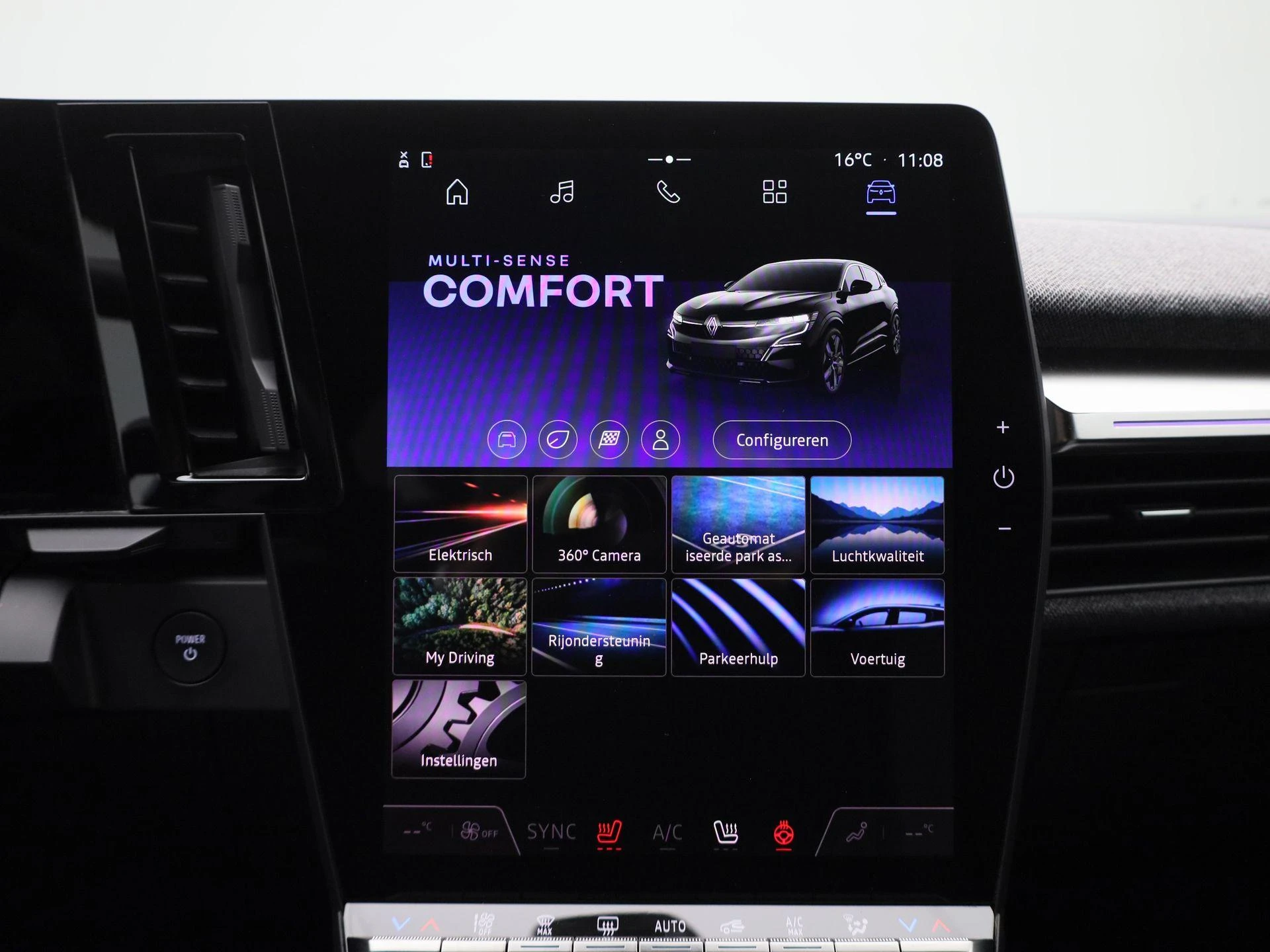 Renault-Megane E-Tech-image-24