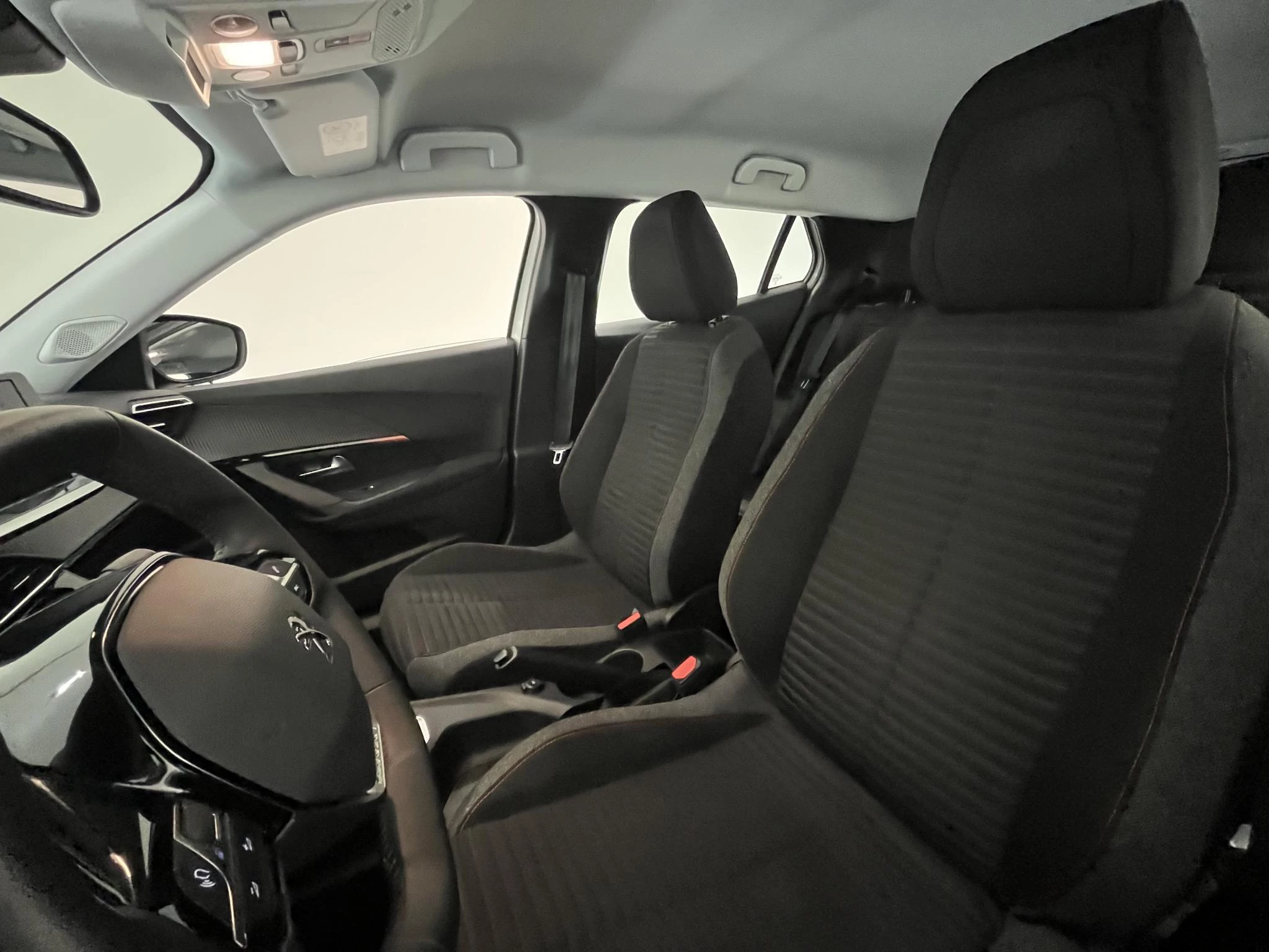 Peugeot-2008-image-15