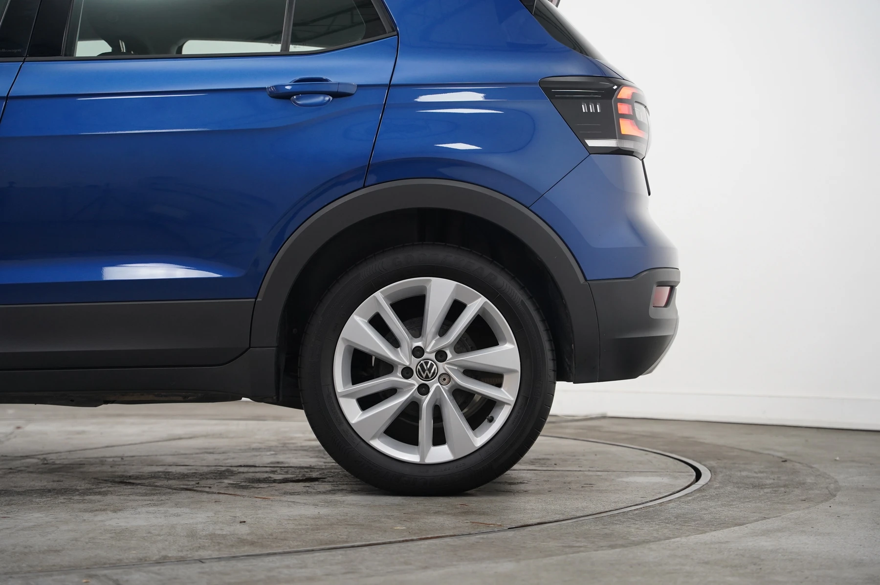 Volkswagen-T-Cross-image-27