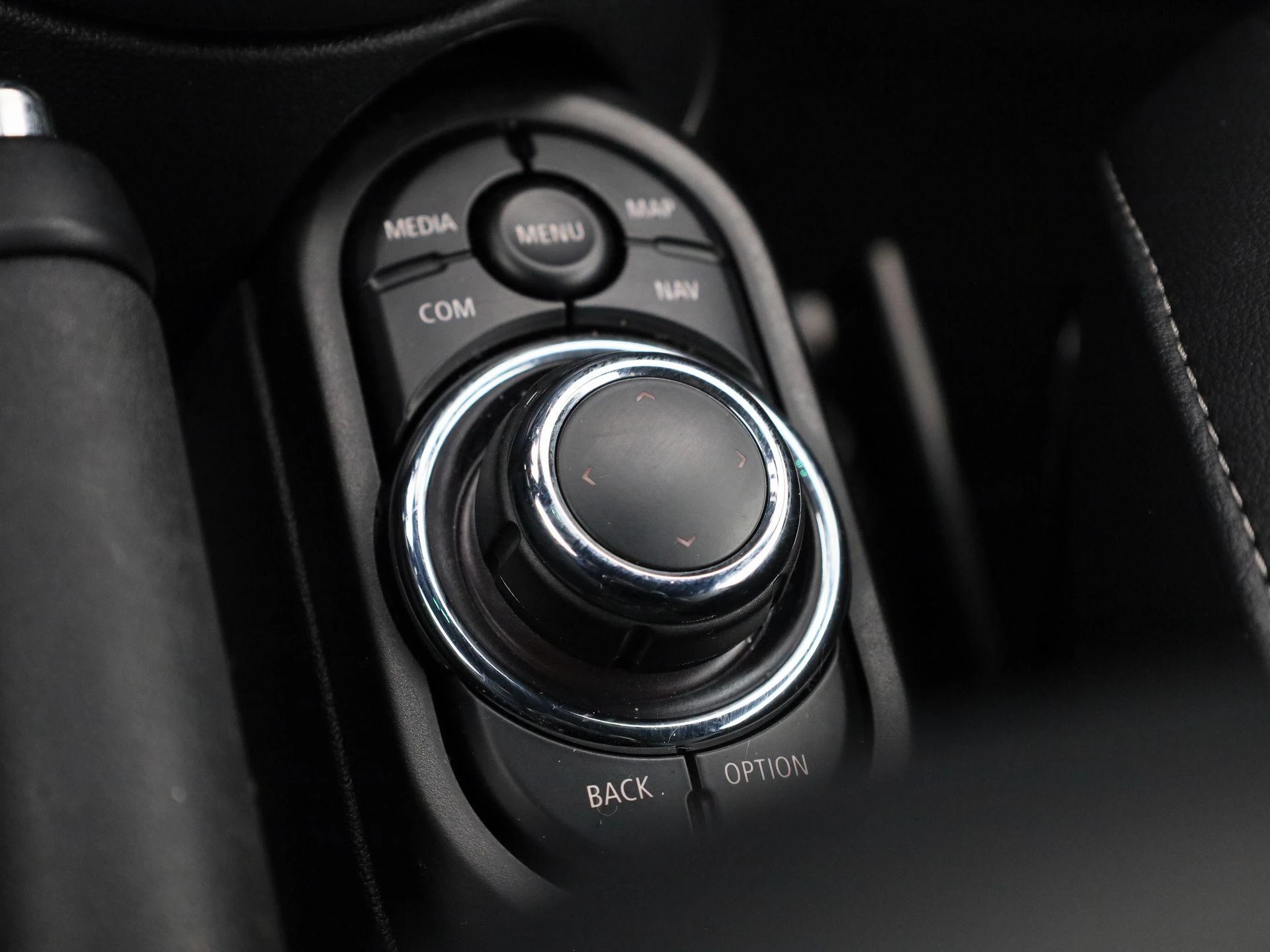 MINI-Cooper-image-19