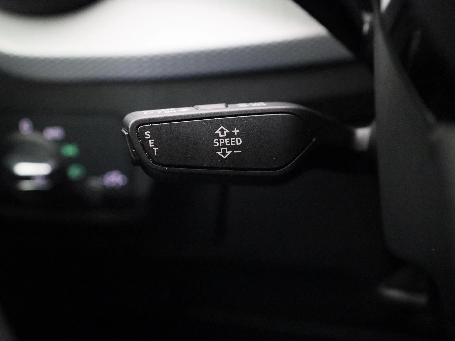 Audi Q2 2.0 30 TDI 85kW S tron Zetelverw. | Camera | Cruis
