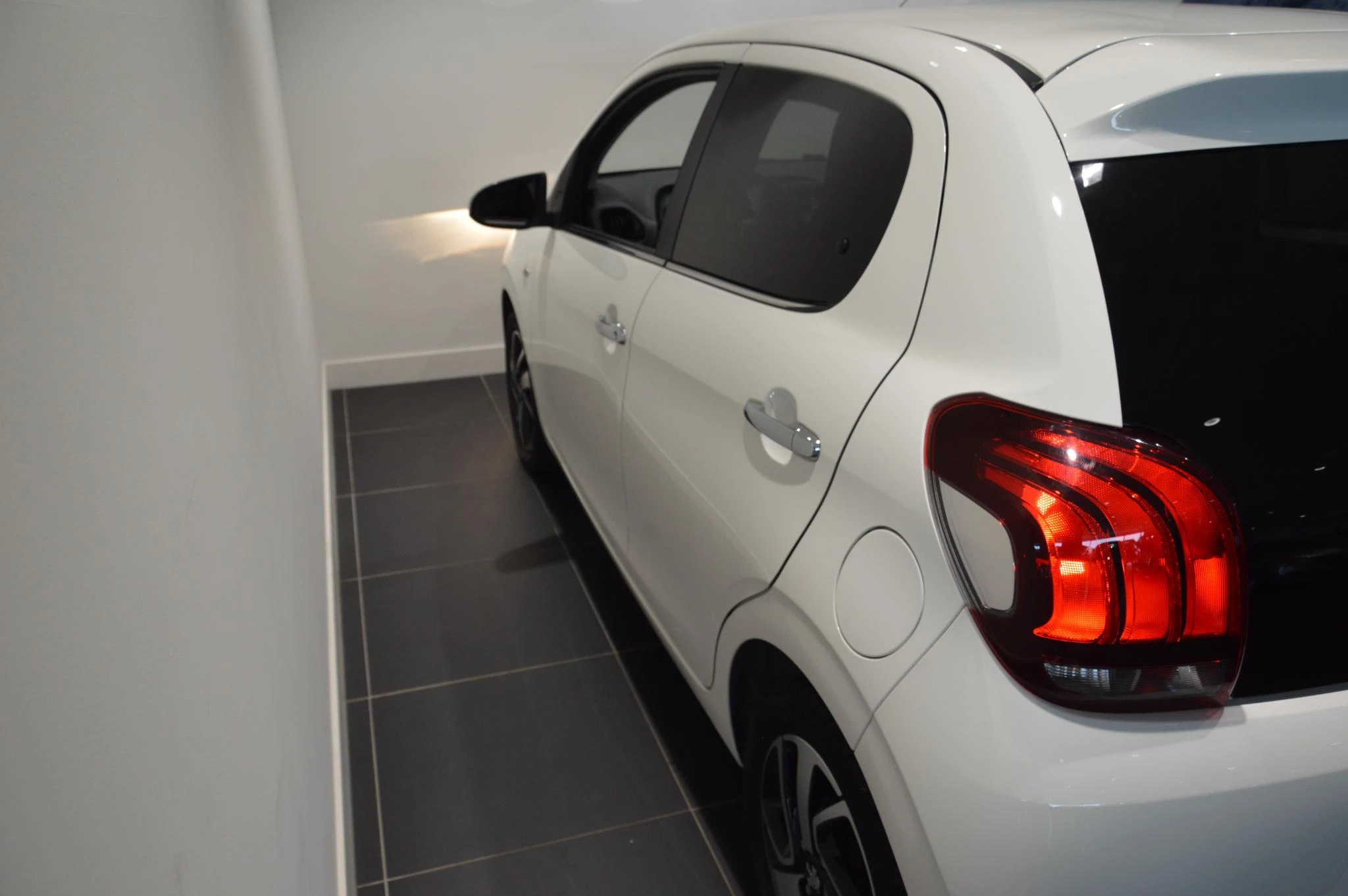 Peugeot 108 1.0 e-VTi Allure Groot scherm en camera