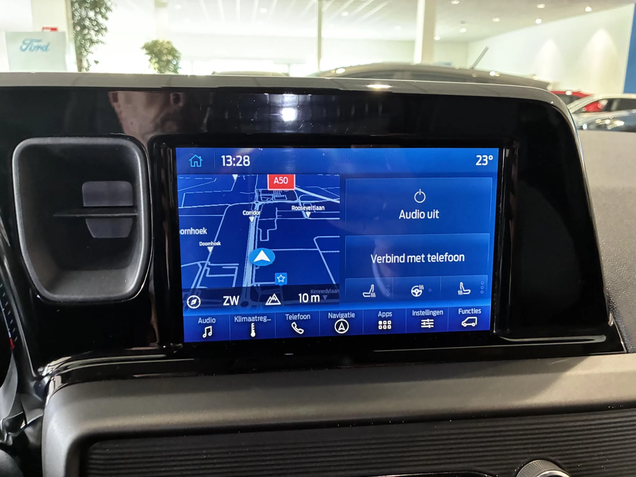 Ford-Transit Courier-image-14