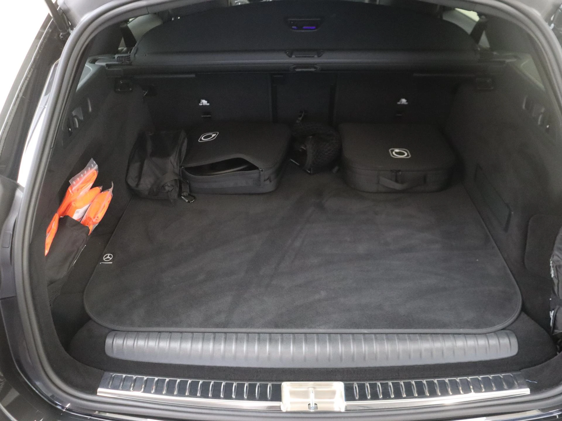 Mercedes-Benz-E-Klasse-image-29