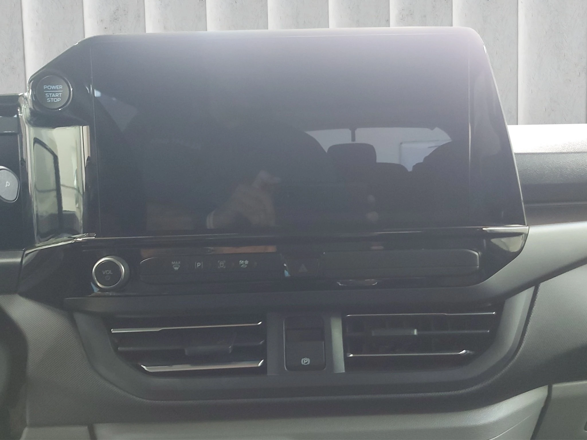 Ford-Tourneo Custom-image-14