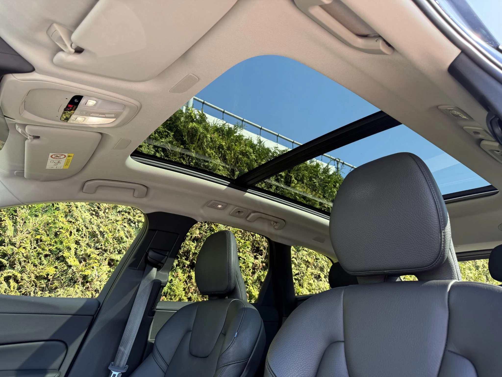 Volvo XC60 T6 Plug in Hybrid AWD Plus Dark