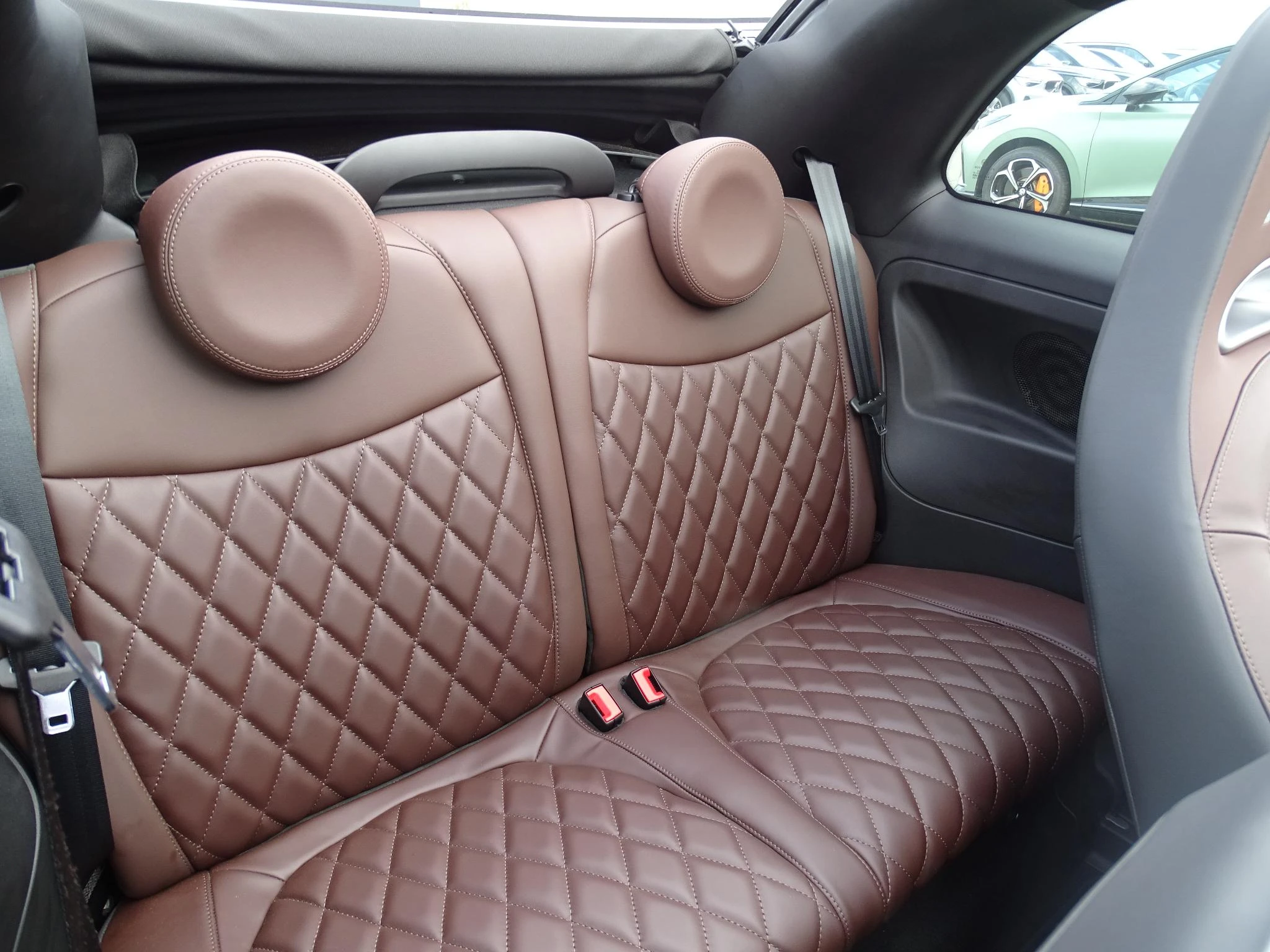 Fiat-500C-image-15