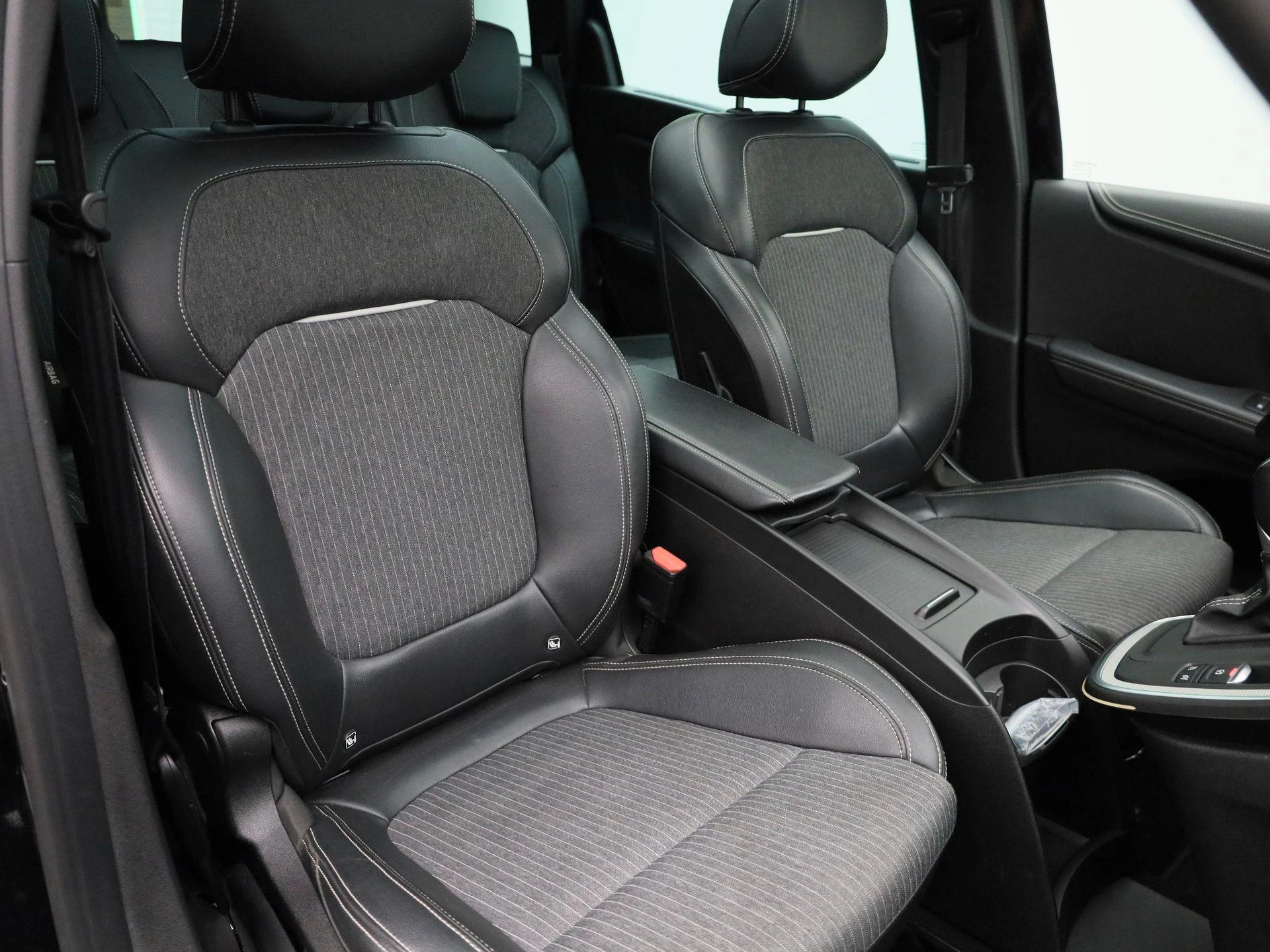 Renault Grand Scénic TCe 140 EDC GPF Black Edition 7P