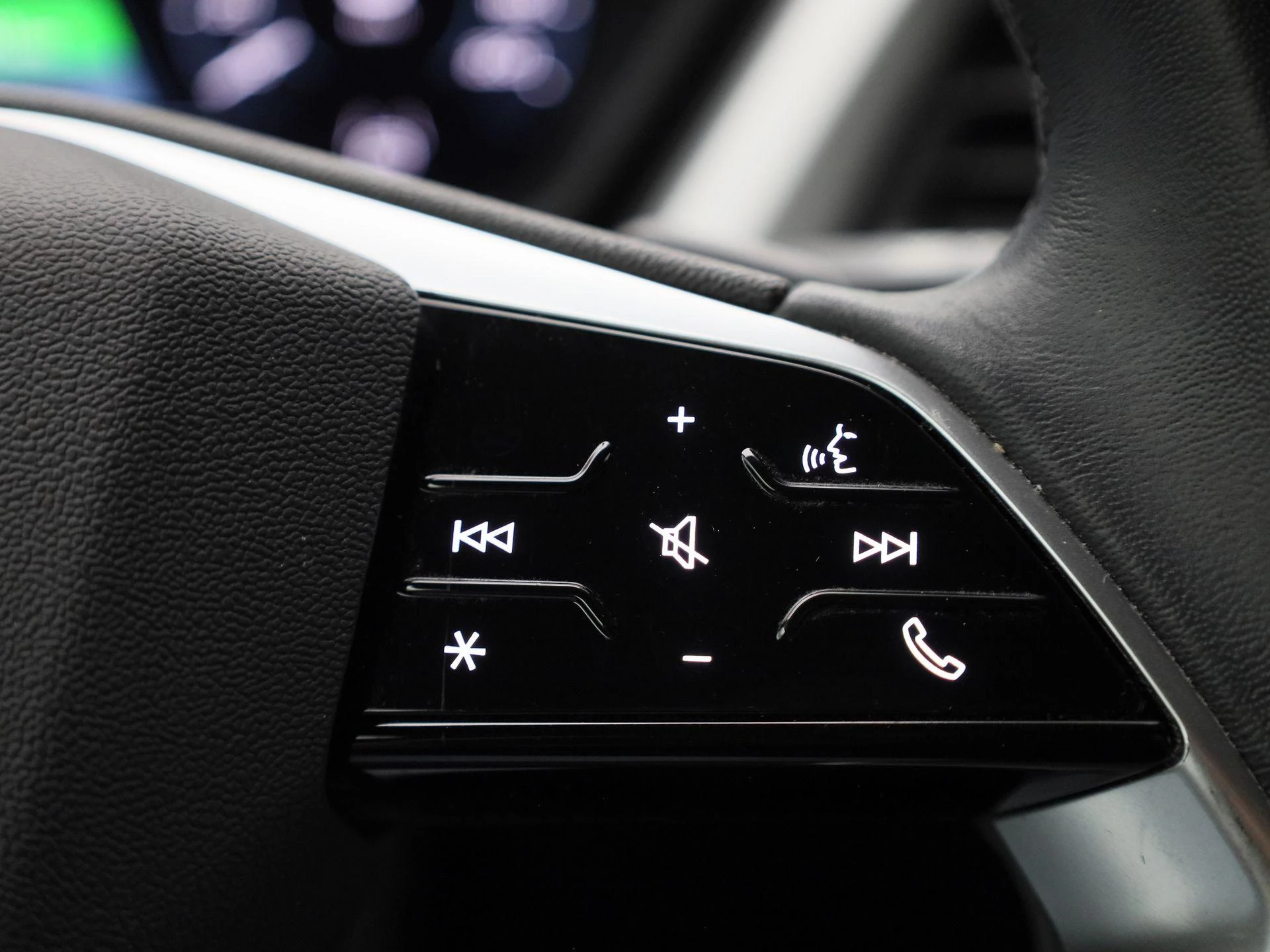 Audi-Q4 Sportback e-tron-image-29