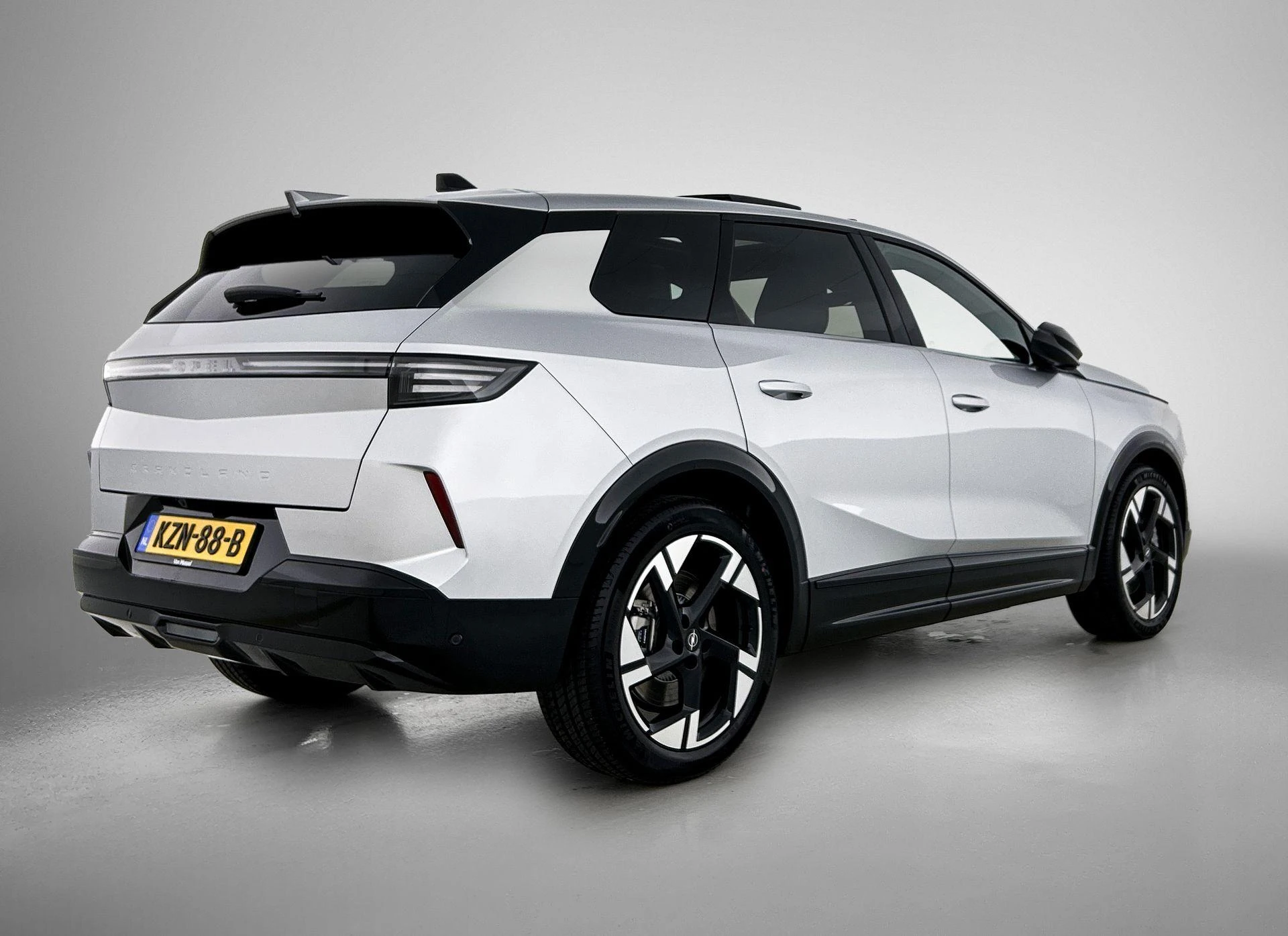 Opel-Grandland-image-3