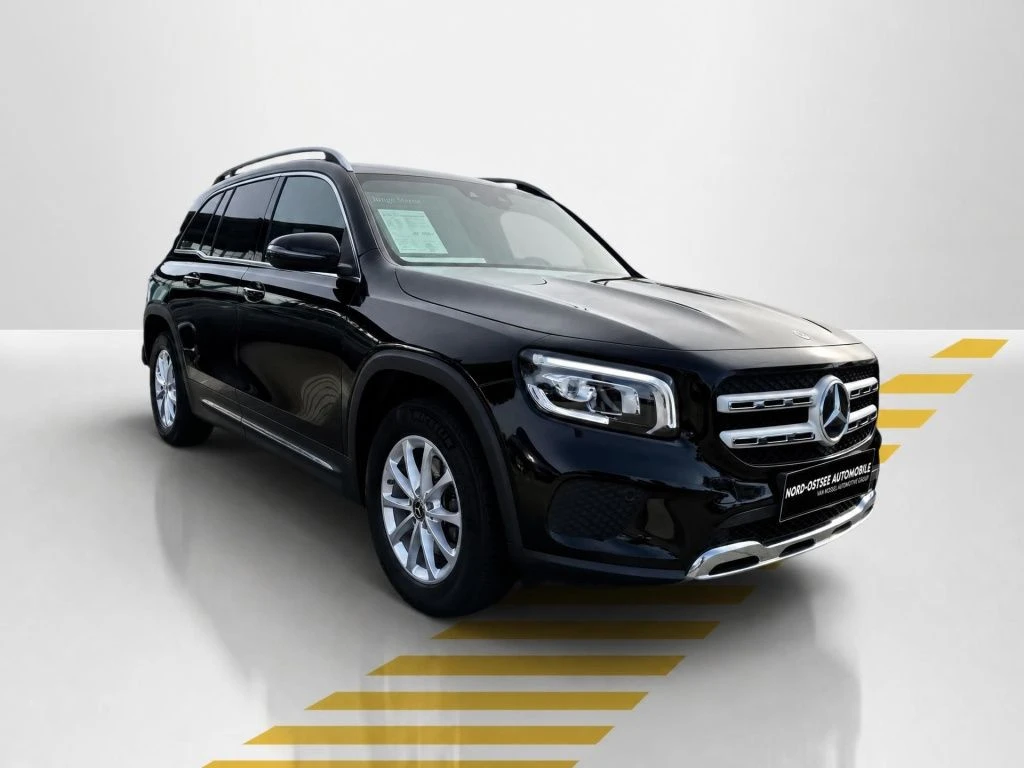 Mercedes-Benz-GLB 180-image-16