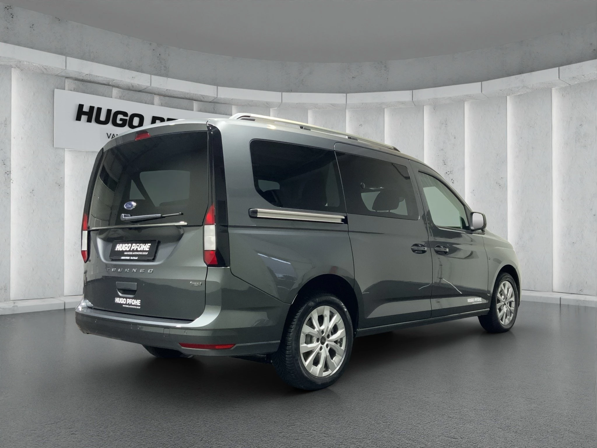 Ford Tourneo Connect Grand Titanium Langer Radstand (L2). EcoBoost PHEV