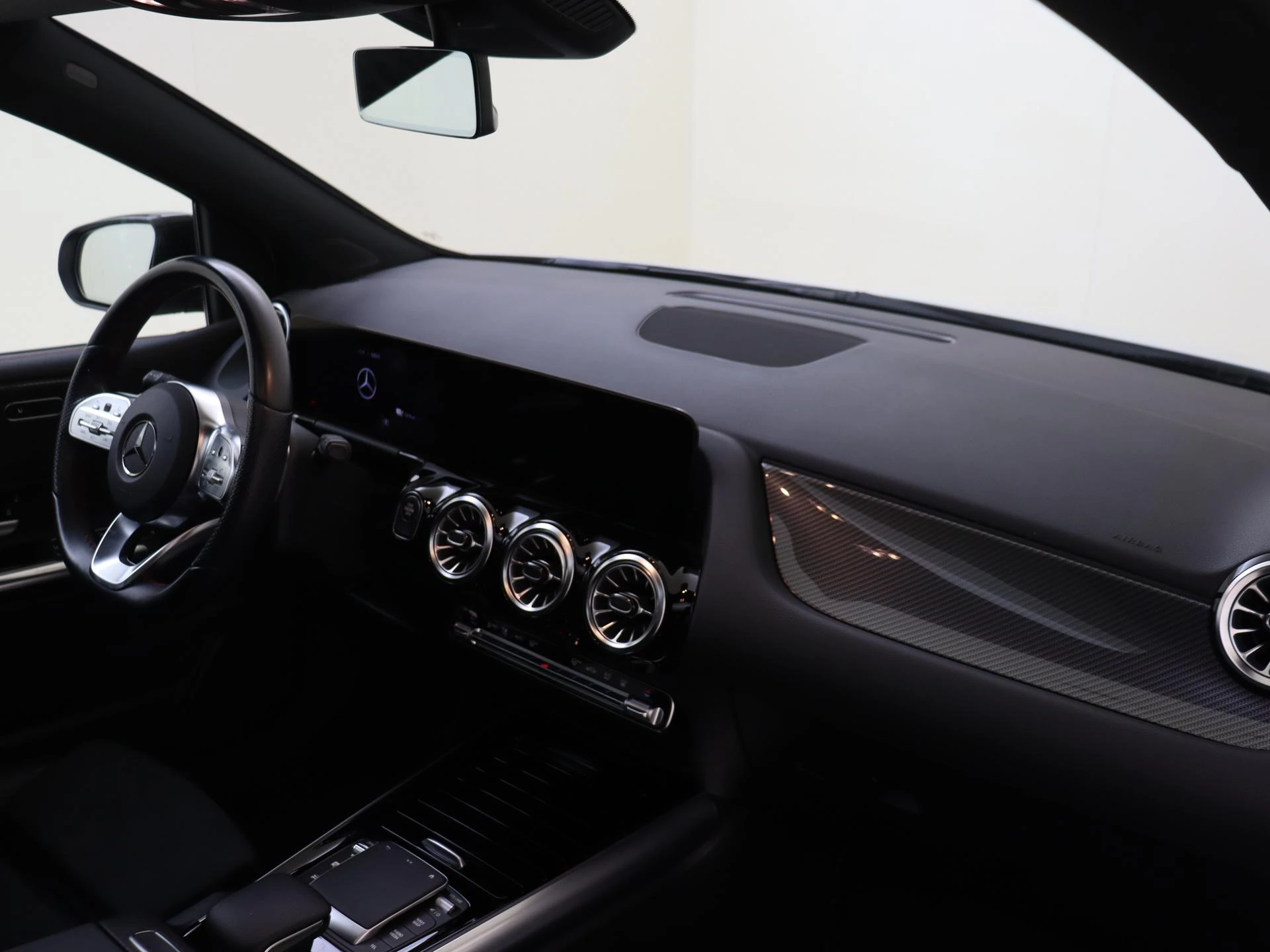 Mercedes-Benz-B-Klasse-image-4