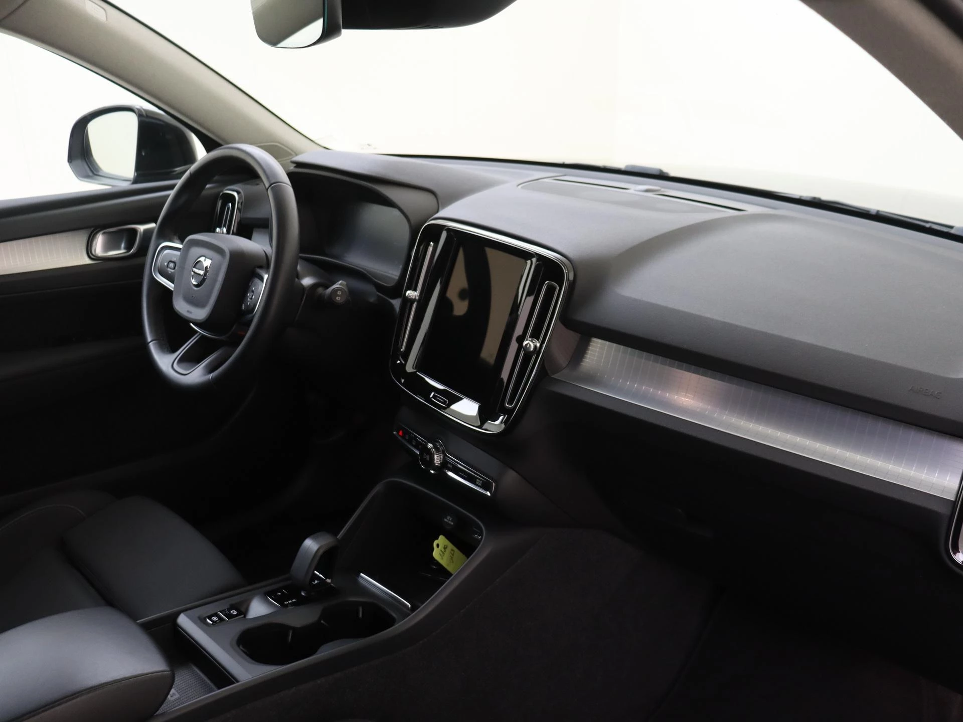 Volvo-XC40-image-4