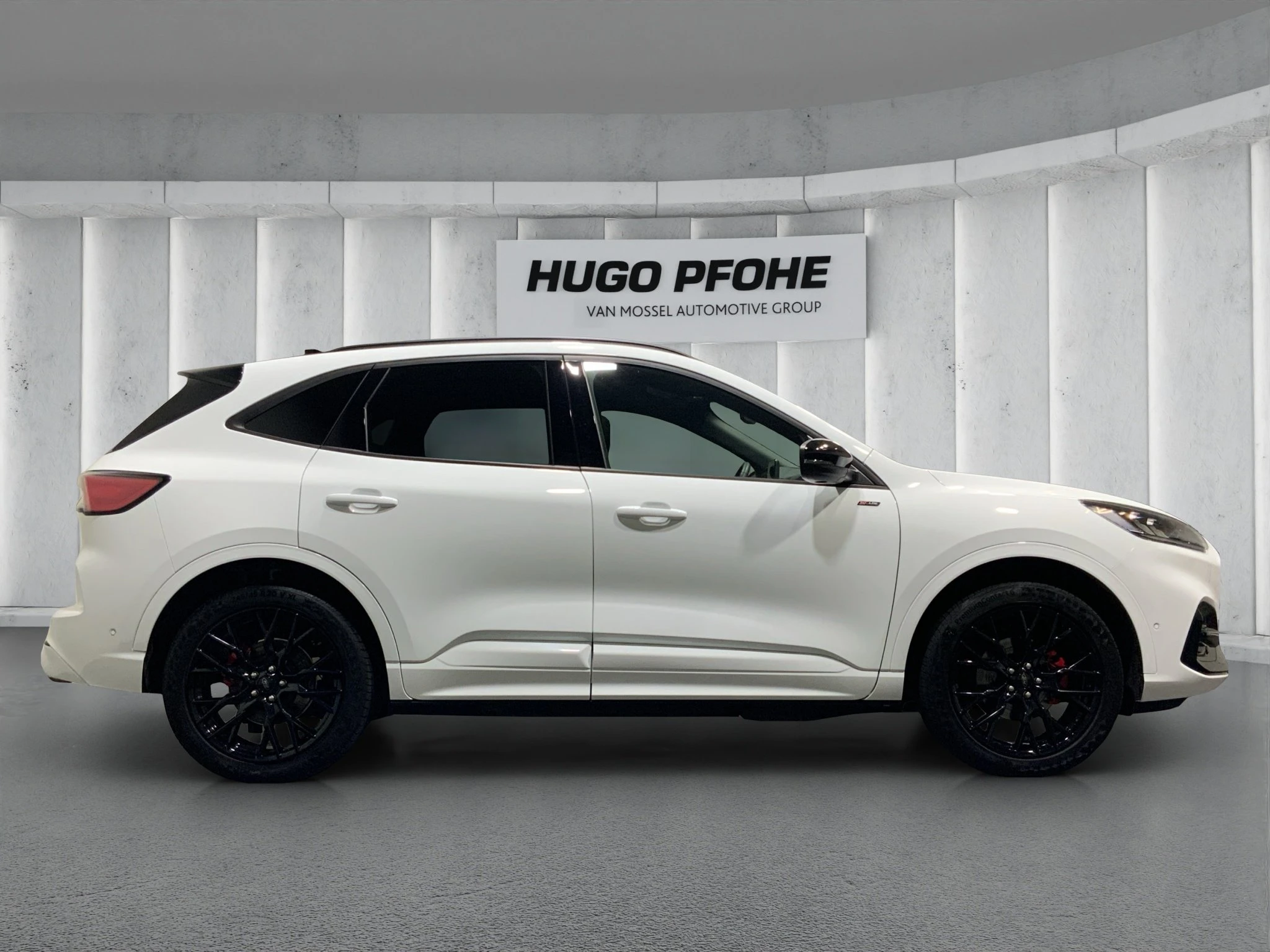 Ford Kuga 2.5 Duratec PHEV ST-Line X Black Package | HUD | Pano | ACC
