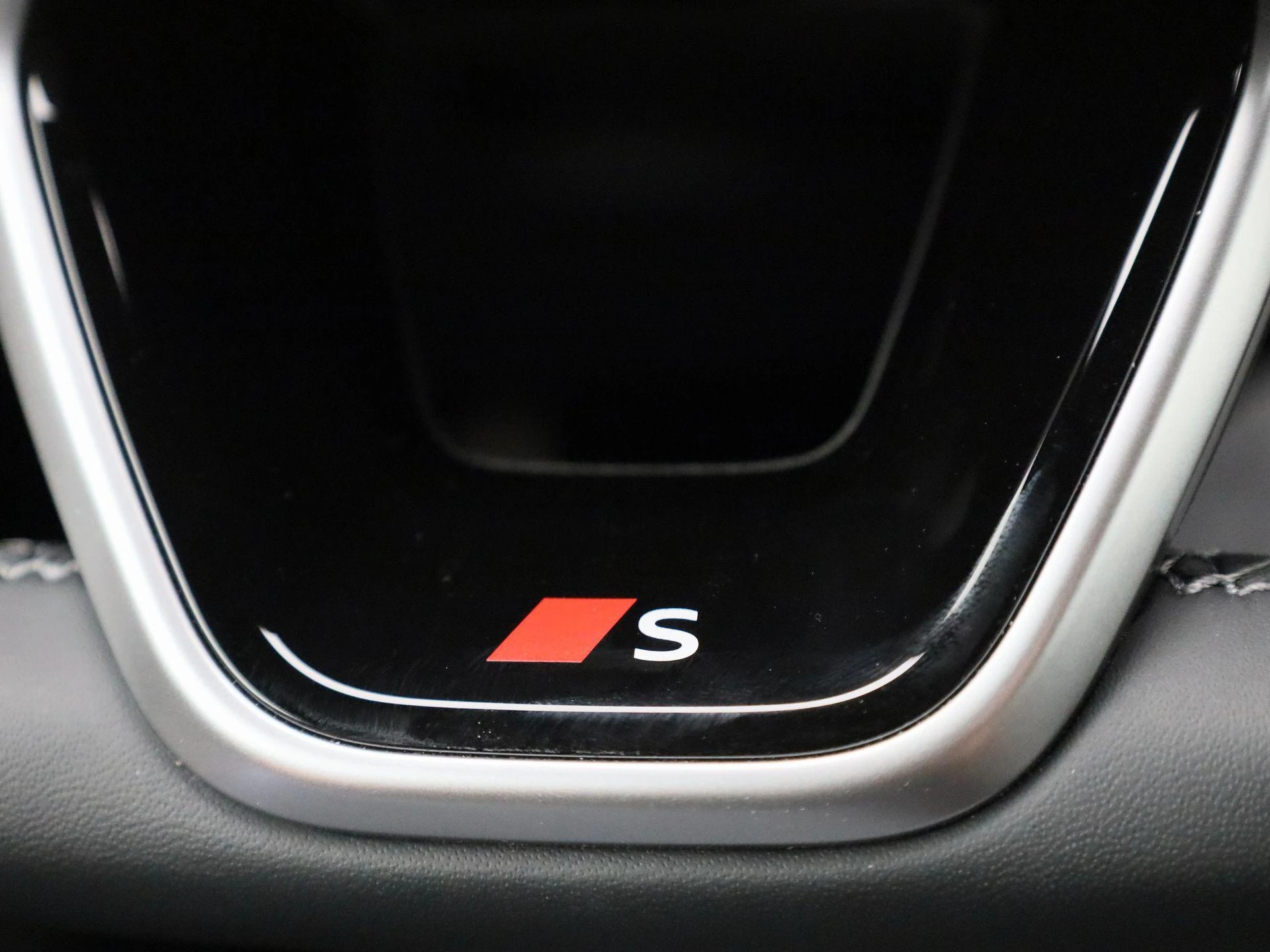 Audi-Q6 e-tron-image-25