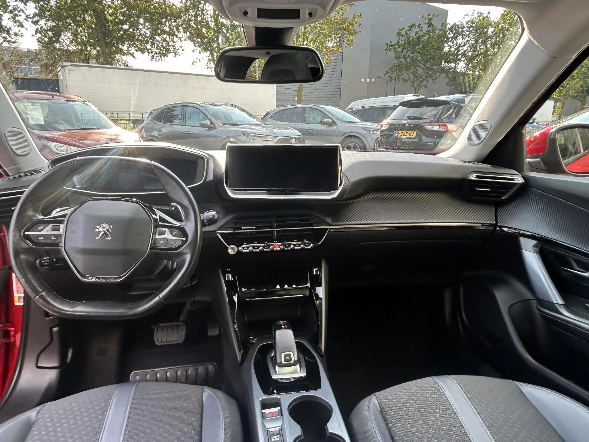 Peugeot-2008-image-13