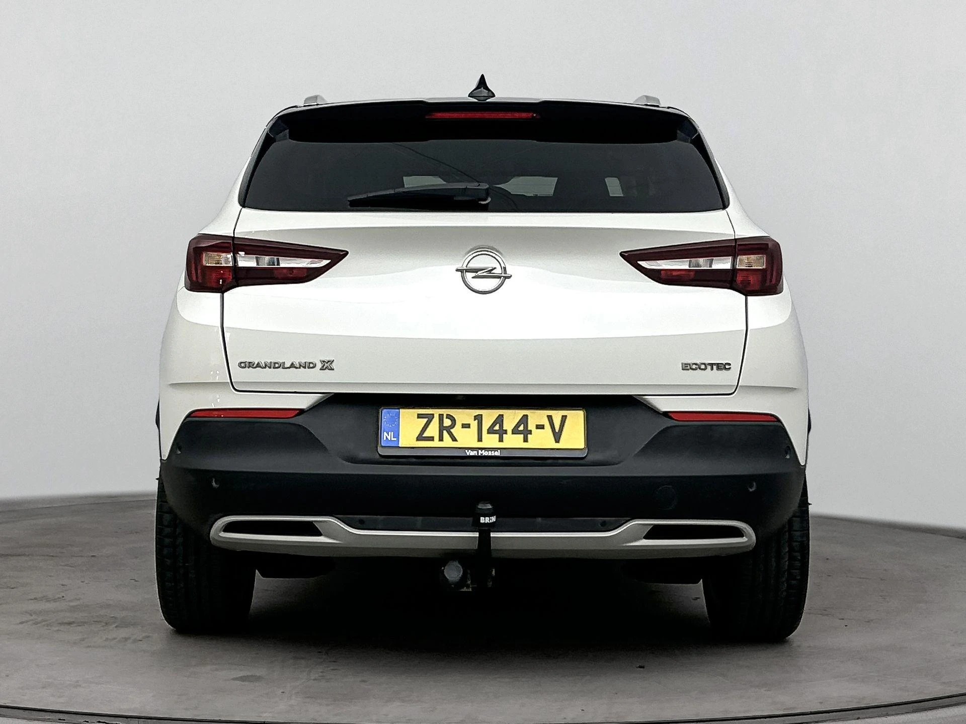 Opel-Grandland X-image-2