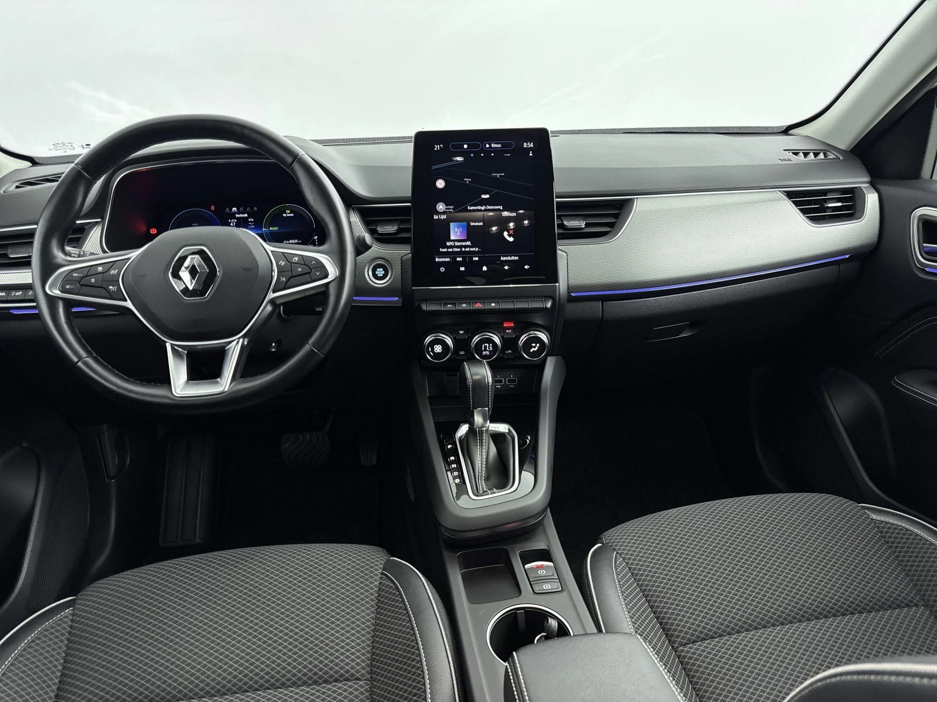 Renault-Arkana-image-15