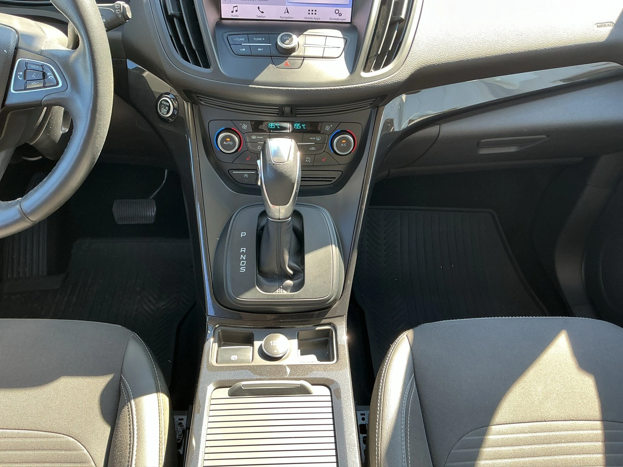 Ford-Kuga-image-13