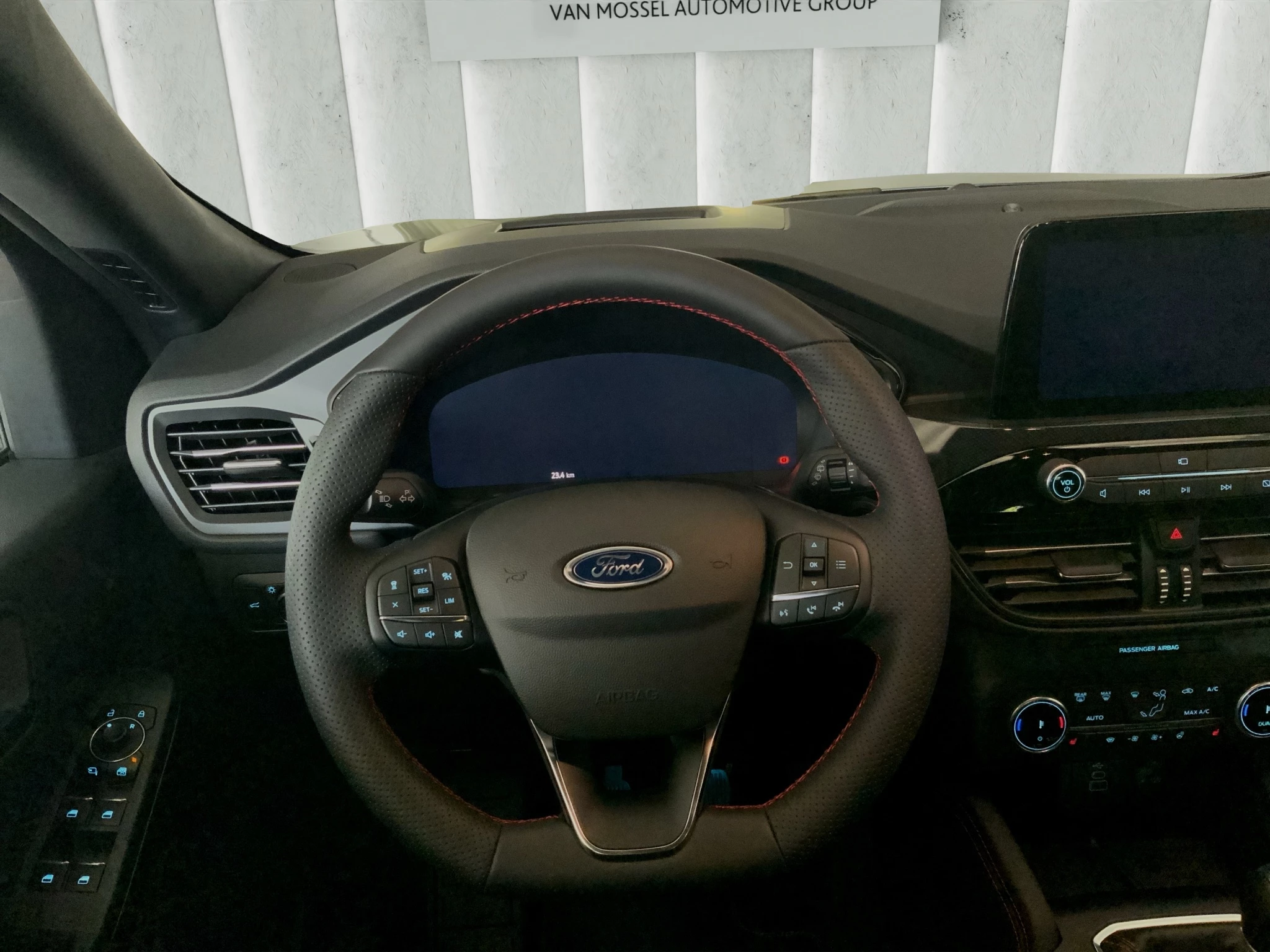 Ford-Kuga-image-14