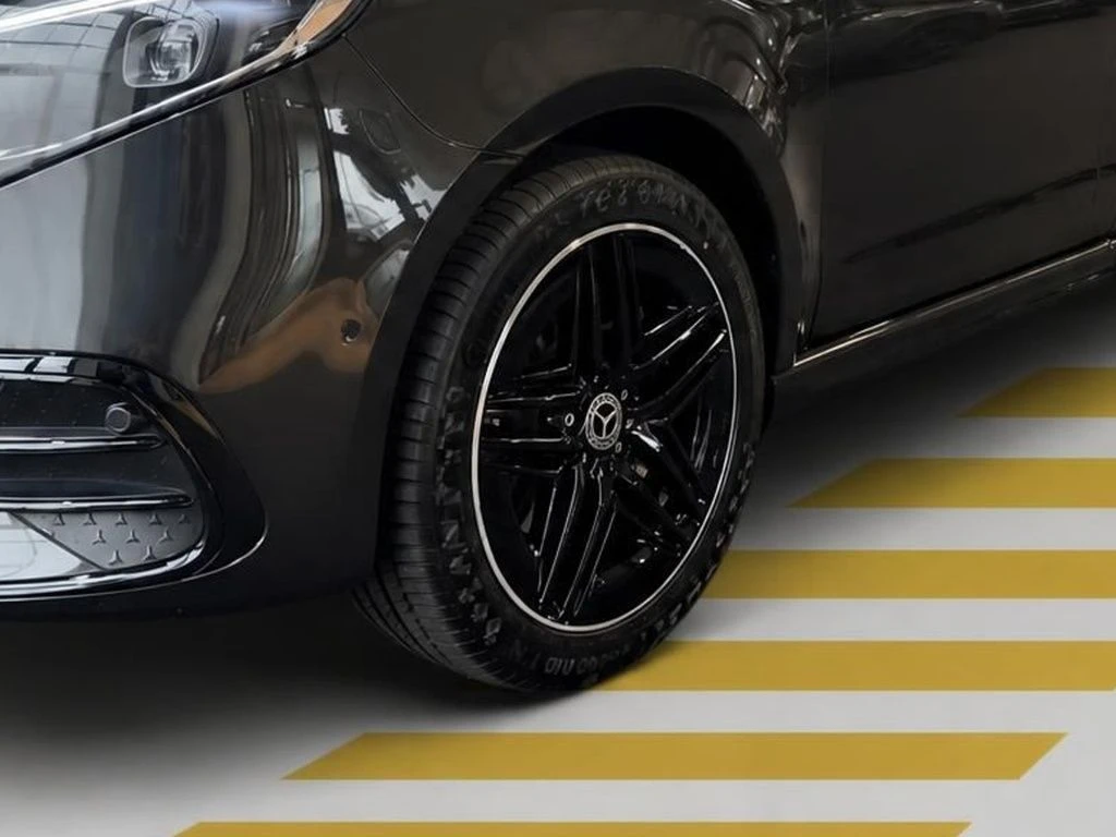 Mercedes-Benz-V-Klasse 300 d-image-4