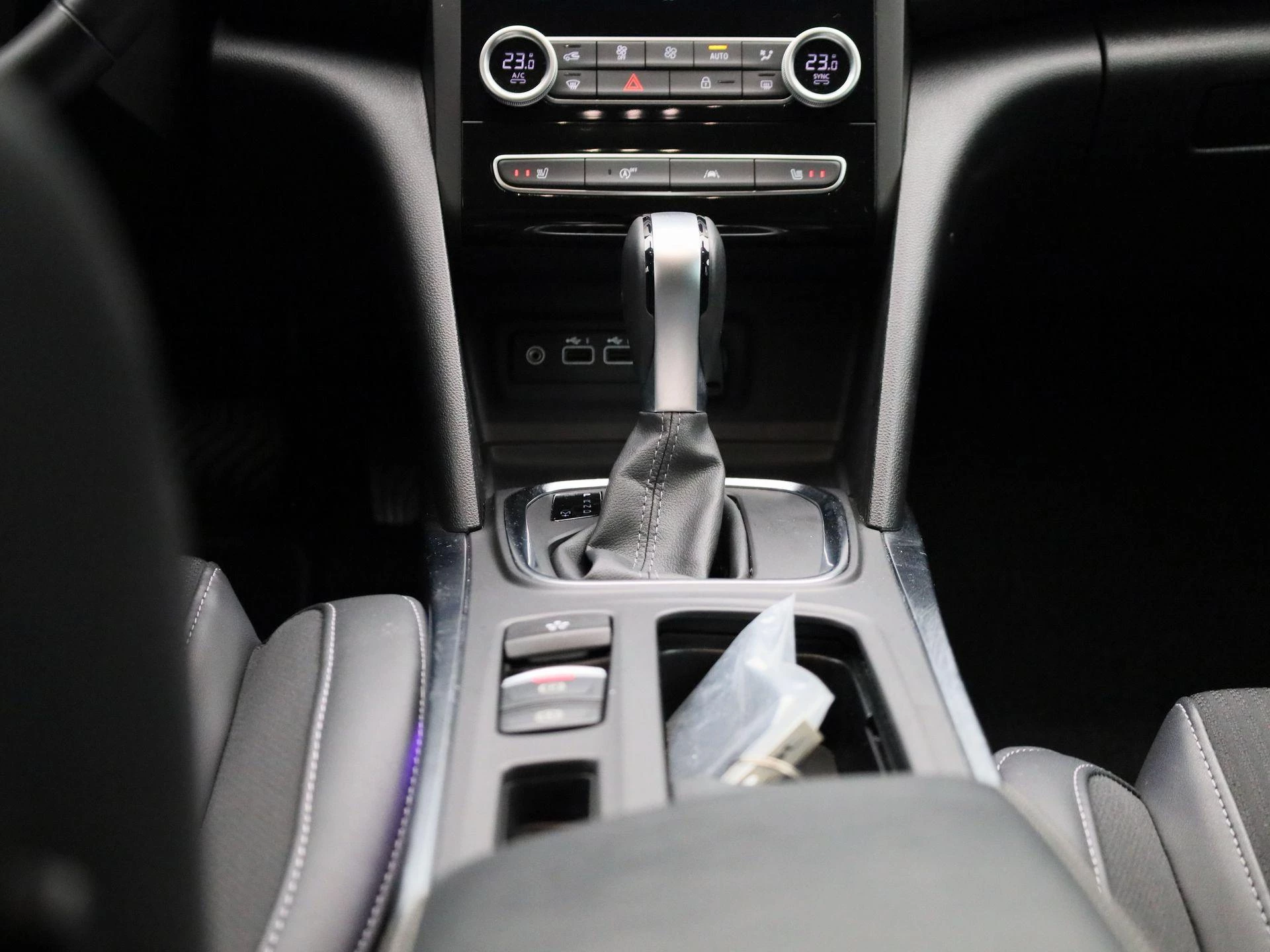 Renault-Mégane Estate-image-9