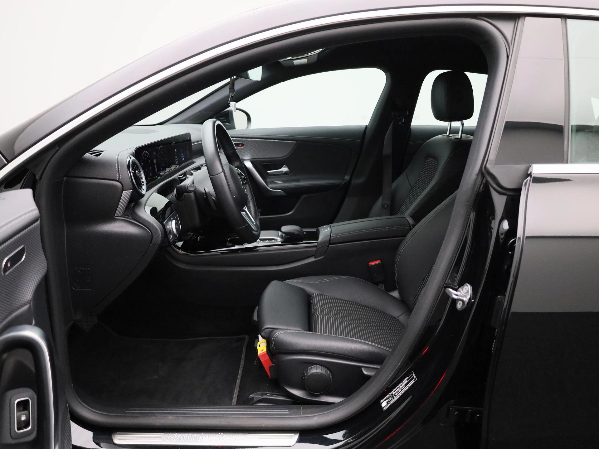 Mercedes-Benz CLA Shooting Brake CLA 250 e Business Line