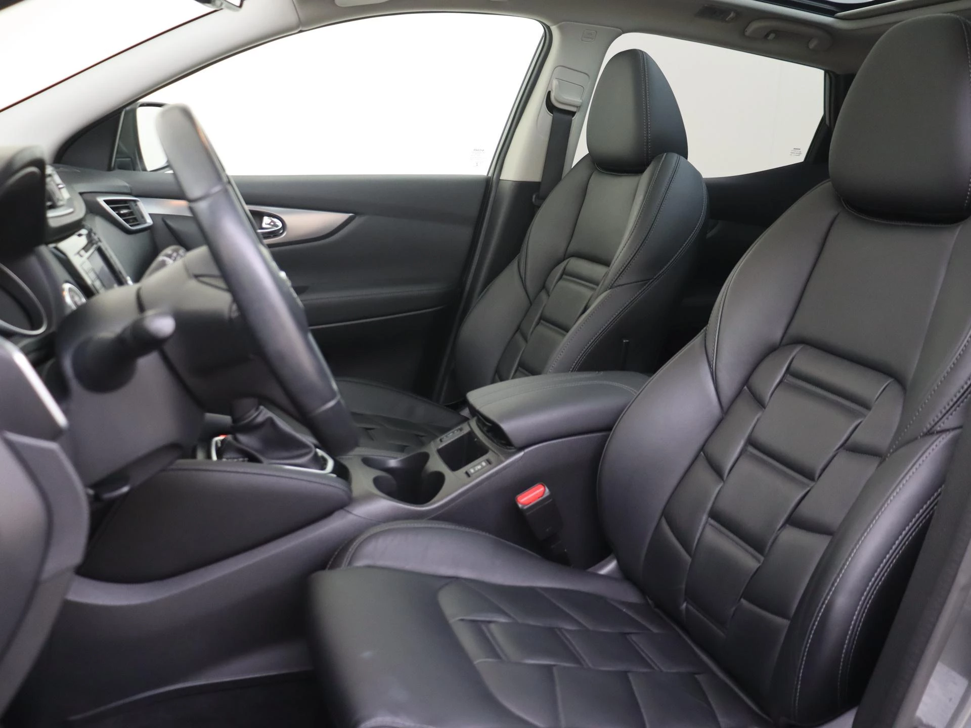 Nissan-QASHQAI-image-13