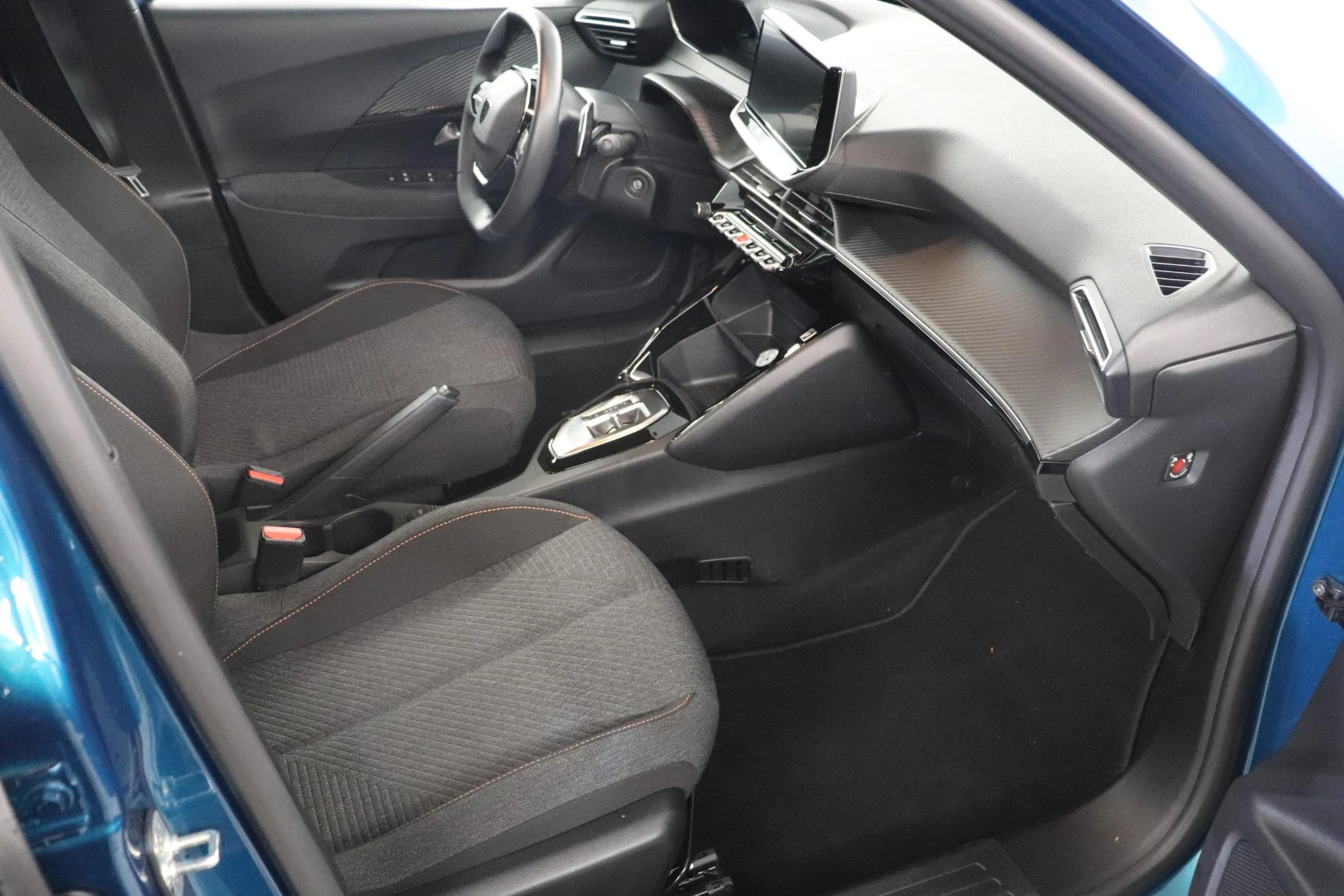 Peugeot-2008-image-8