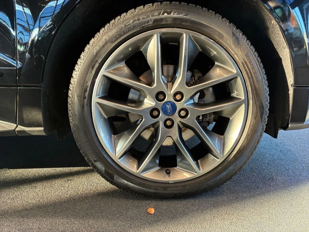 Ford-Edge-image-19