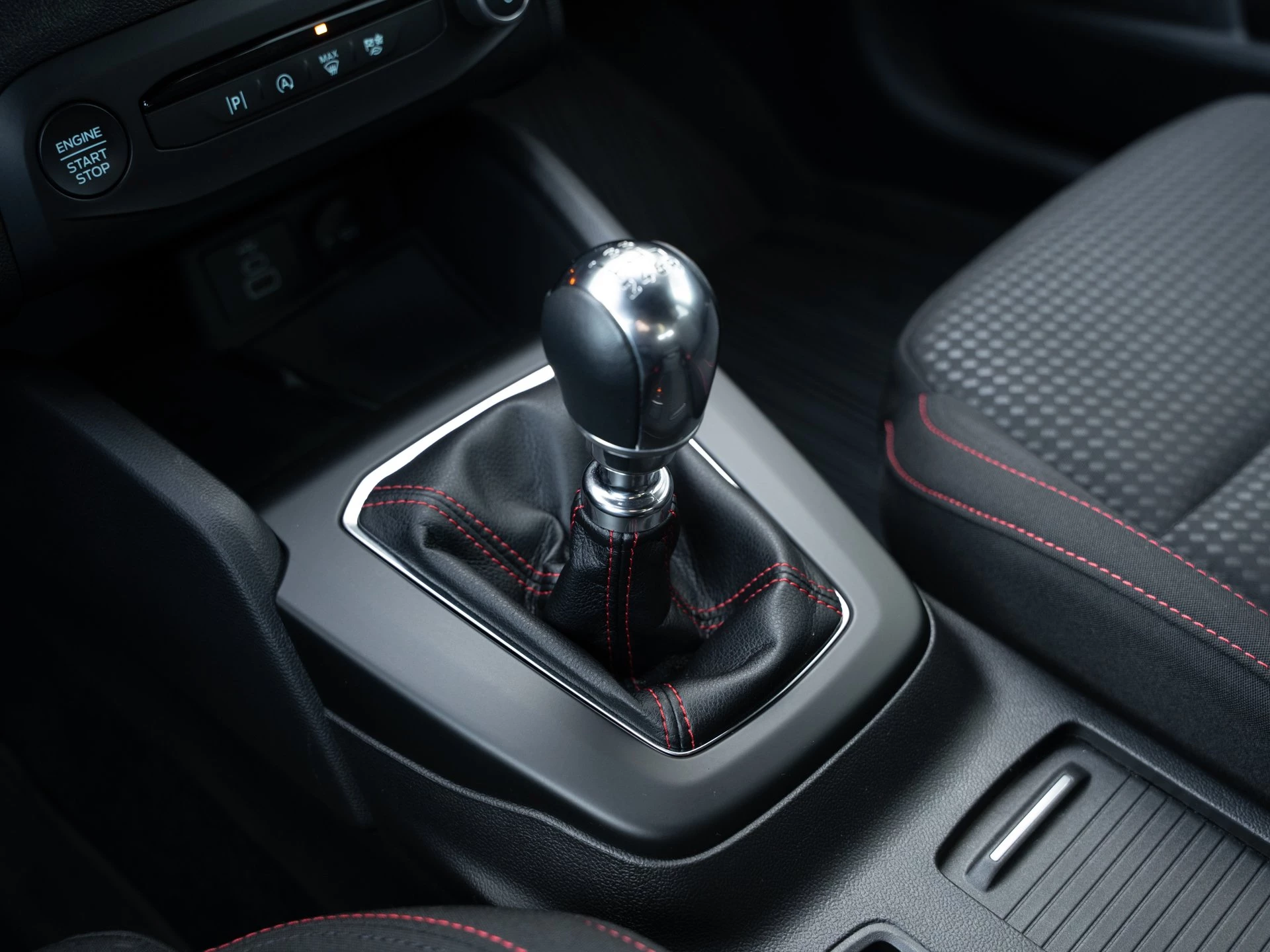 Ford Focus ST-Line DESIGN Sondermodell RFK*DISPLAY*BC*AHVR*WINT.PKT