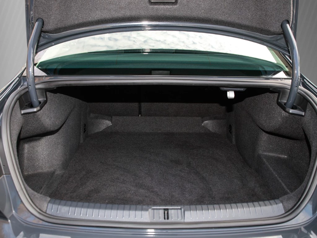 Volkswagen Passat 1.4 TSI Trendline Klima., PDC, 16"Alu., Composition Color,