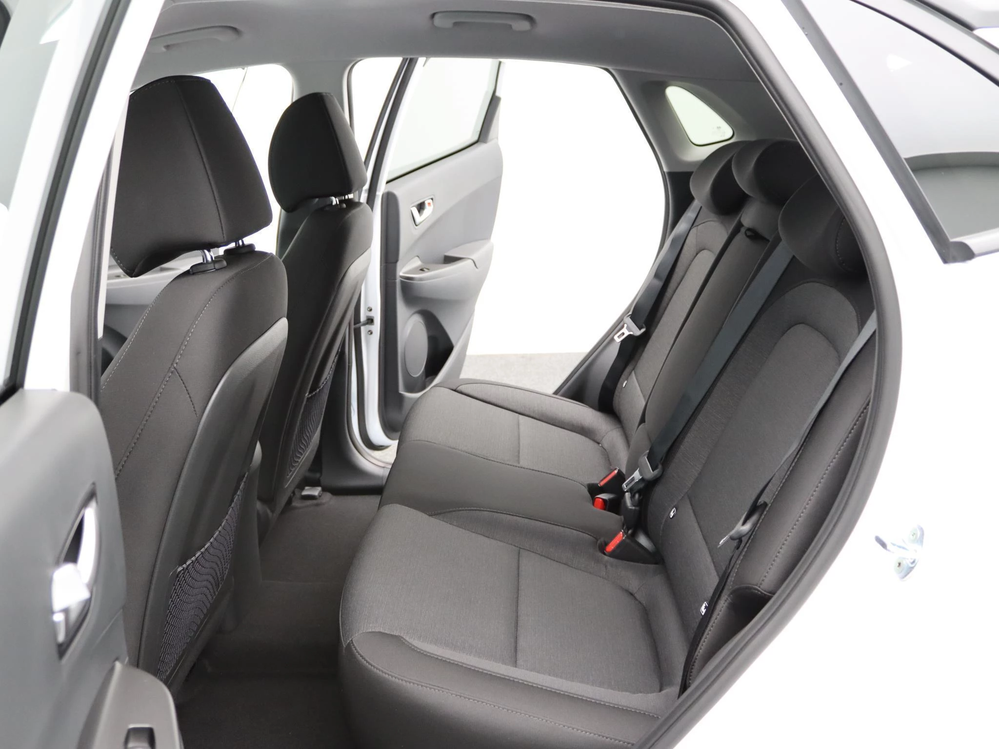 Hyundai-Kona-image-12