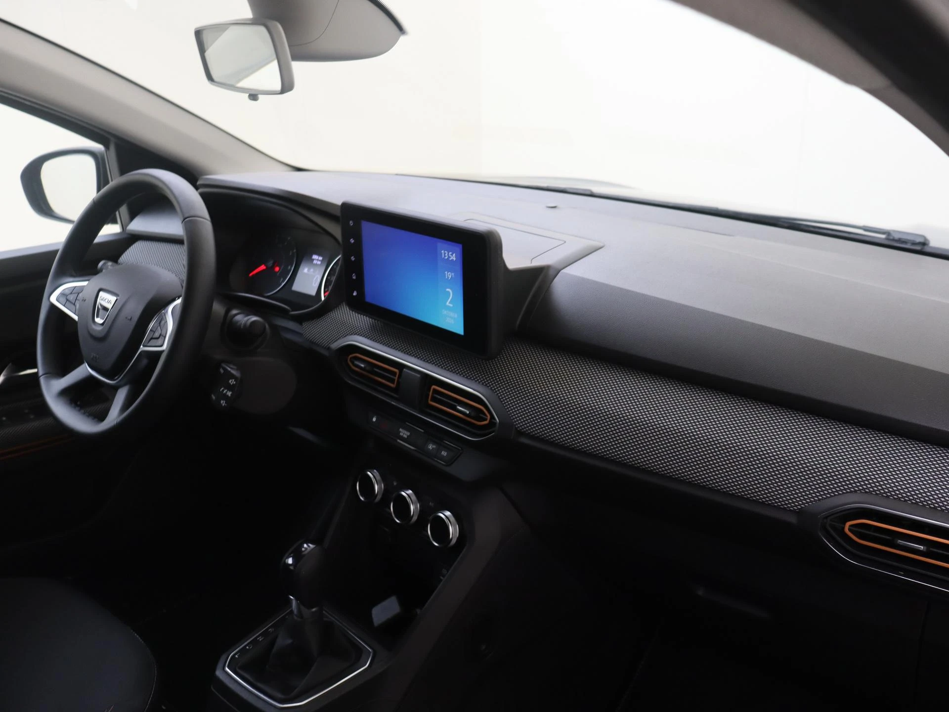 Dacia-Sandero Stepway-image-4