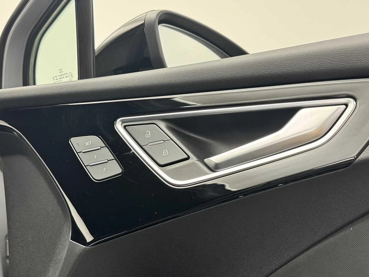 Audi-Q4 e-tron-image-29