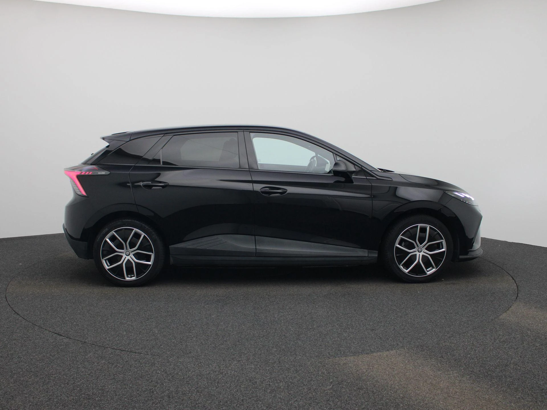 MG MG4 EV Electric Luxury 64 kWh