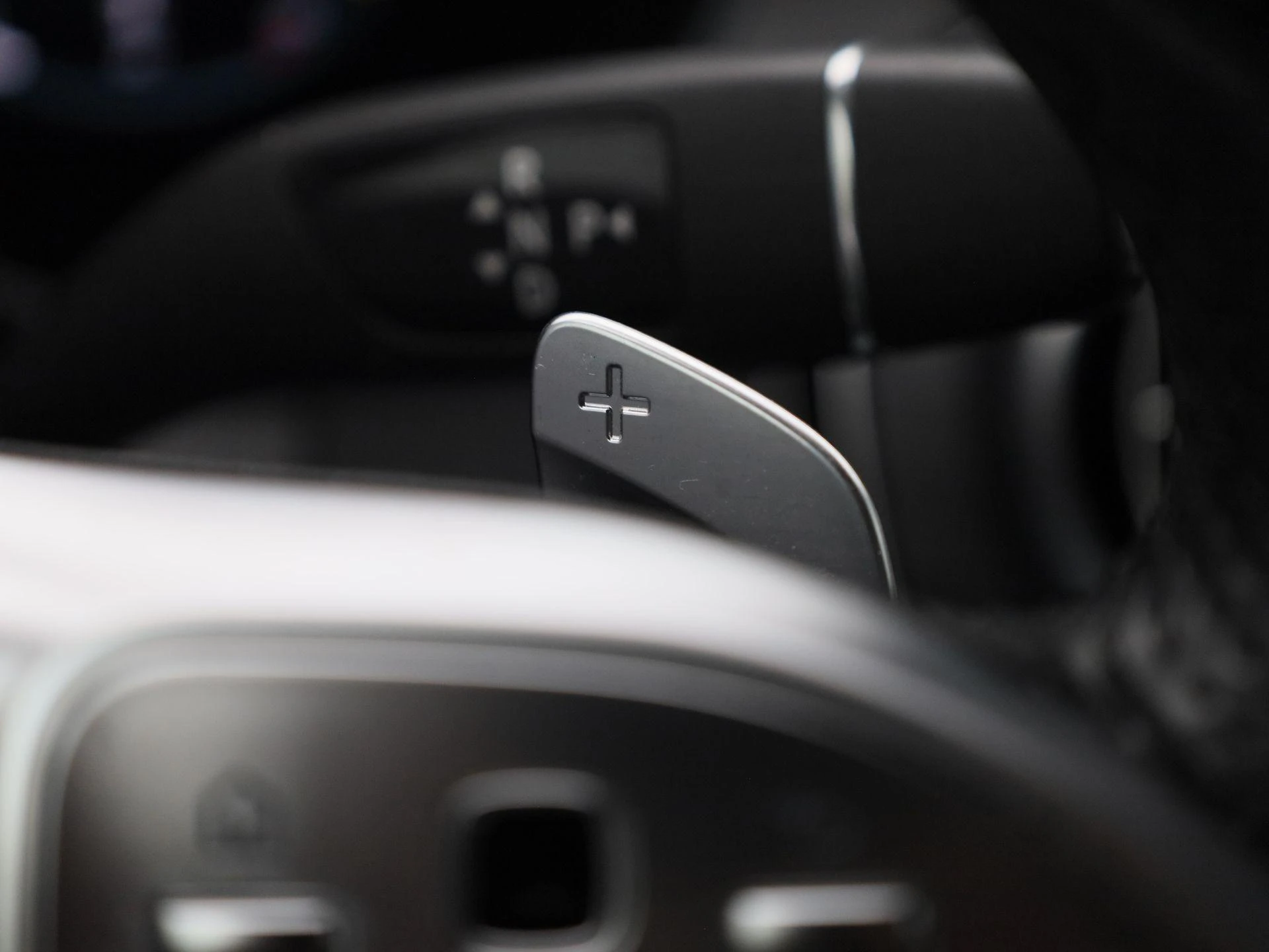 Mercedes-Benz-C-Klasse-image-24